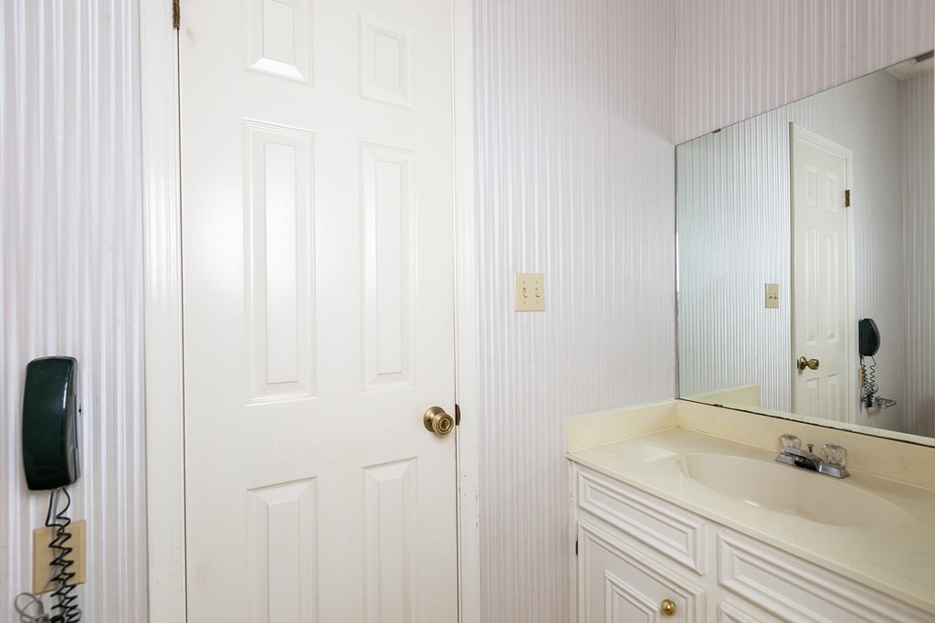 555 Willow Drive Property Photo 28