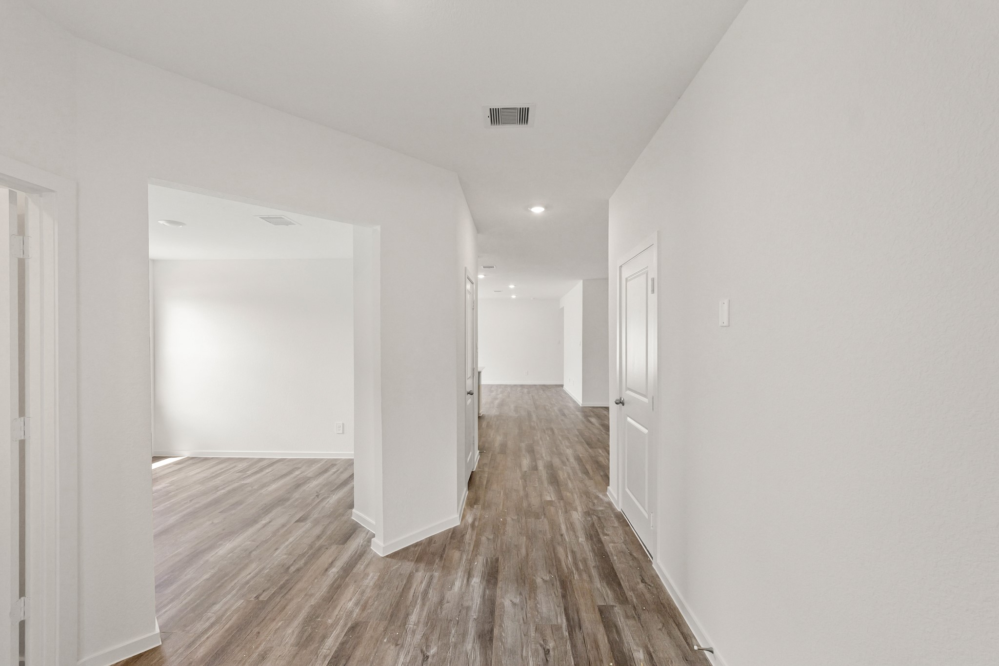 14718 Frosted Leaf Trail Property Photo 2