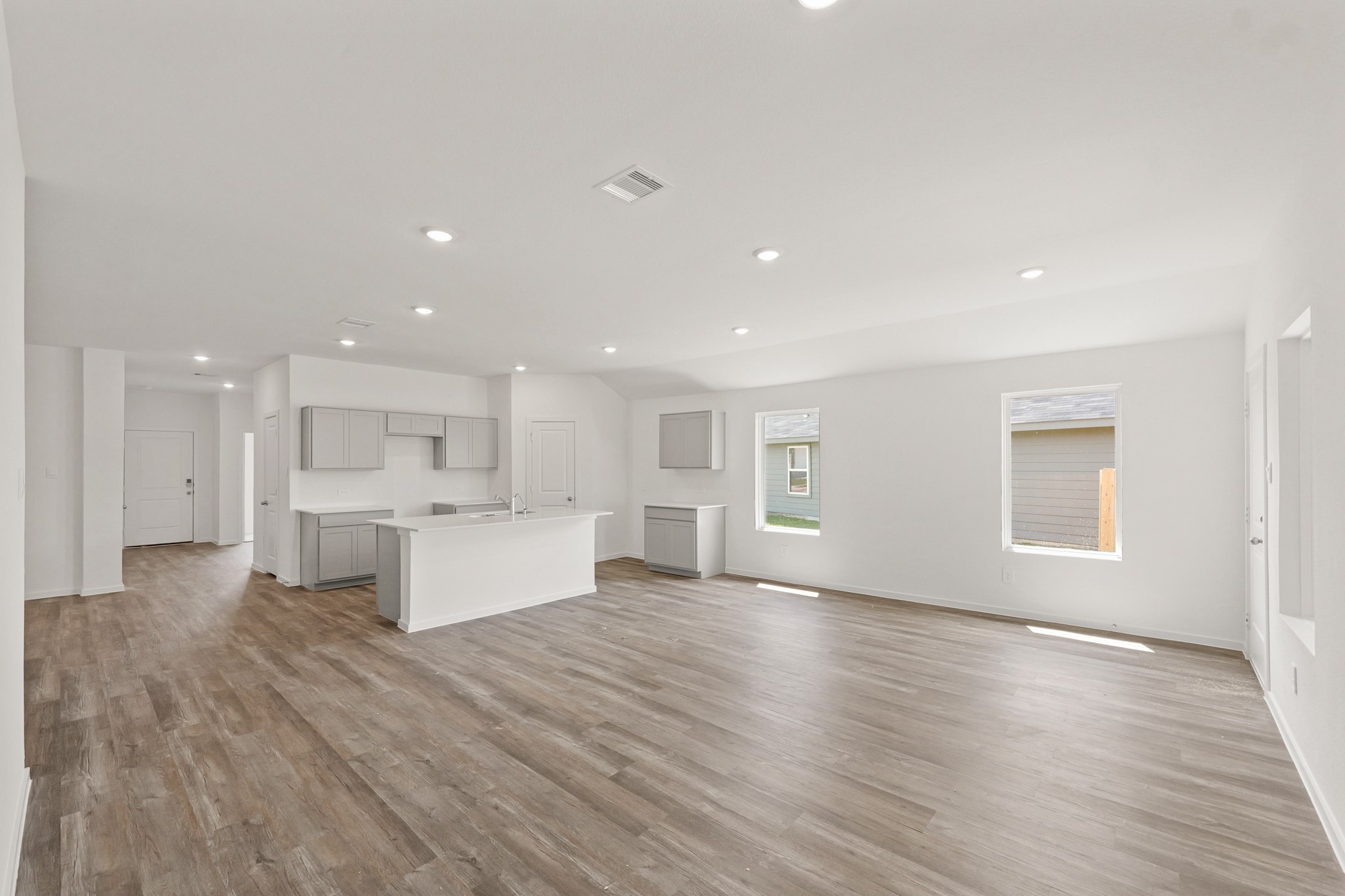 14718 Frosted Leaf Trail Property Photo 6