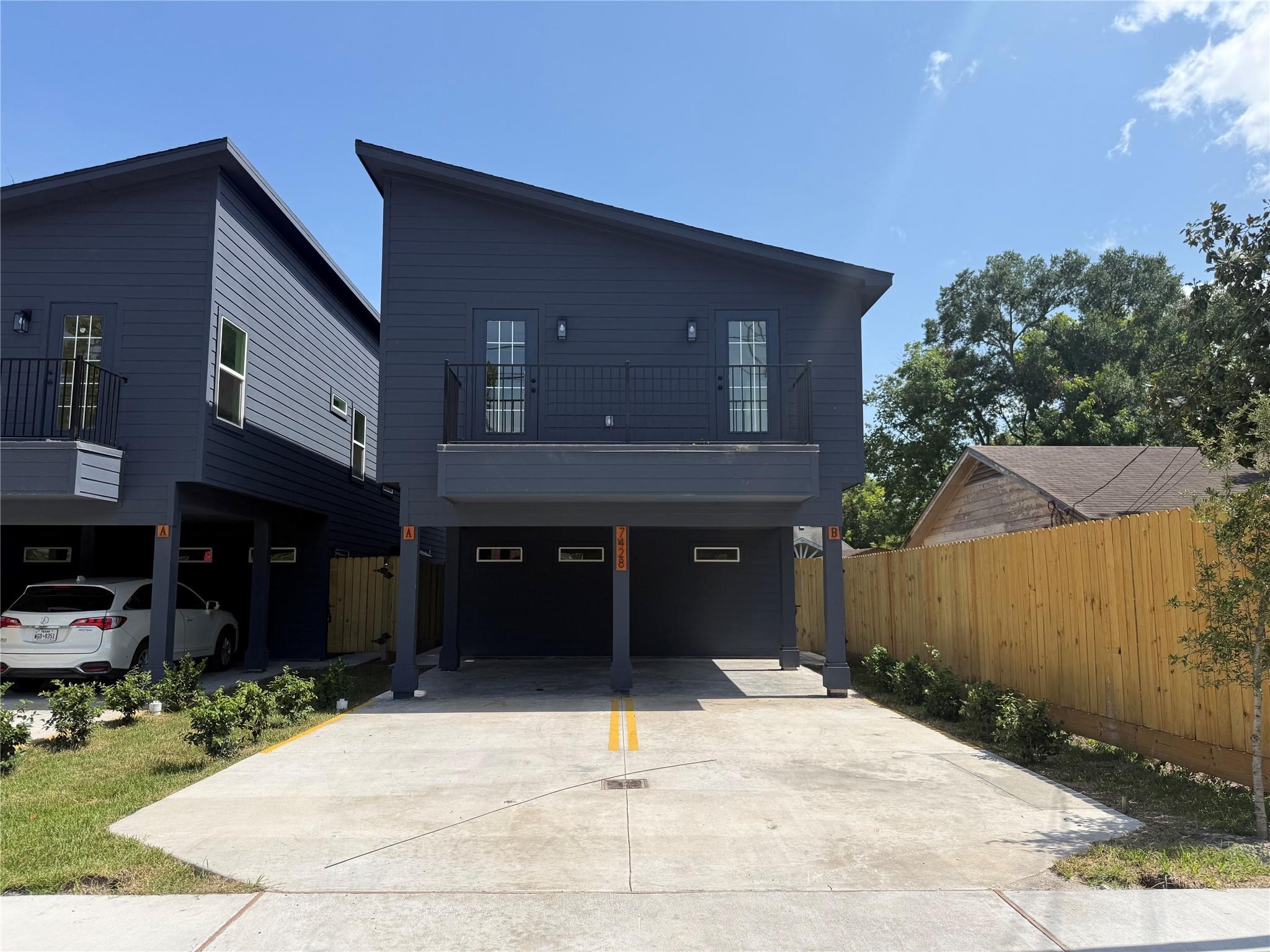 7428 Laura Koppe Rd B Property Photo 1