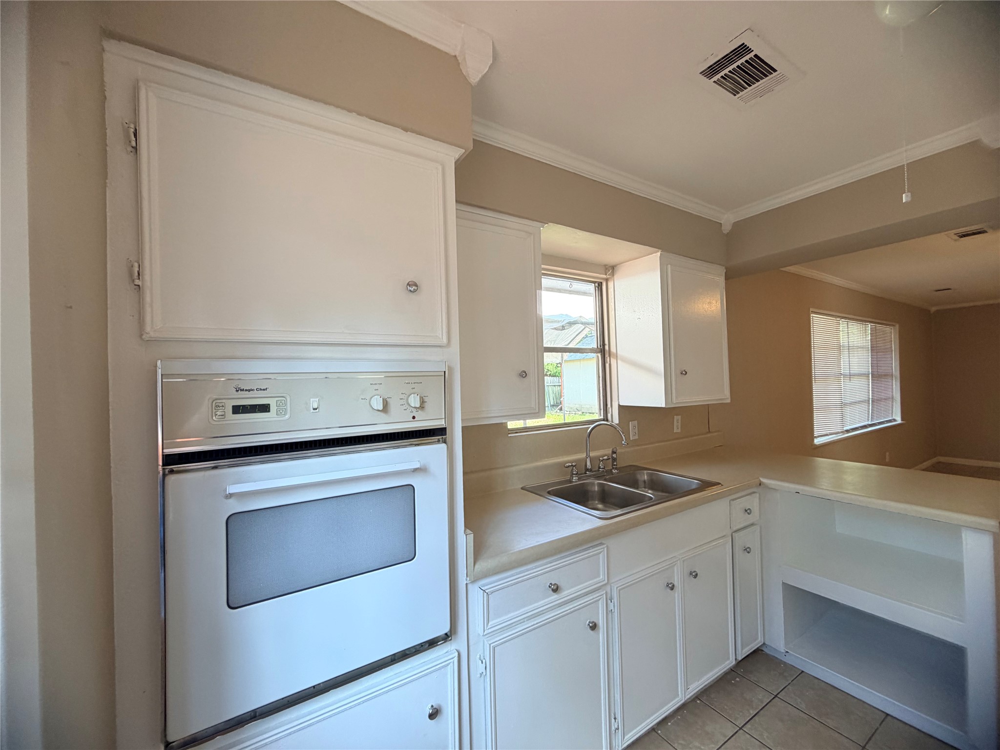 2513 Mulberry Lane Property Photo 3
