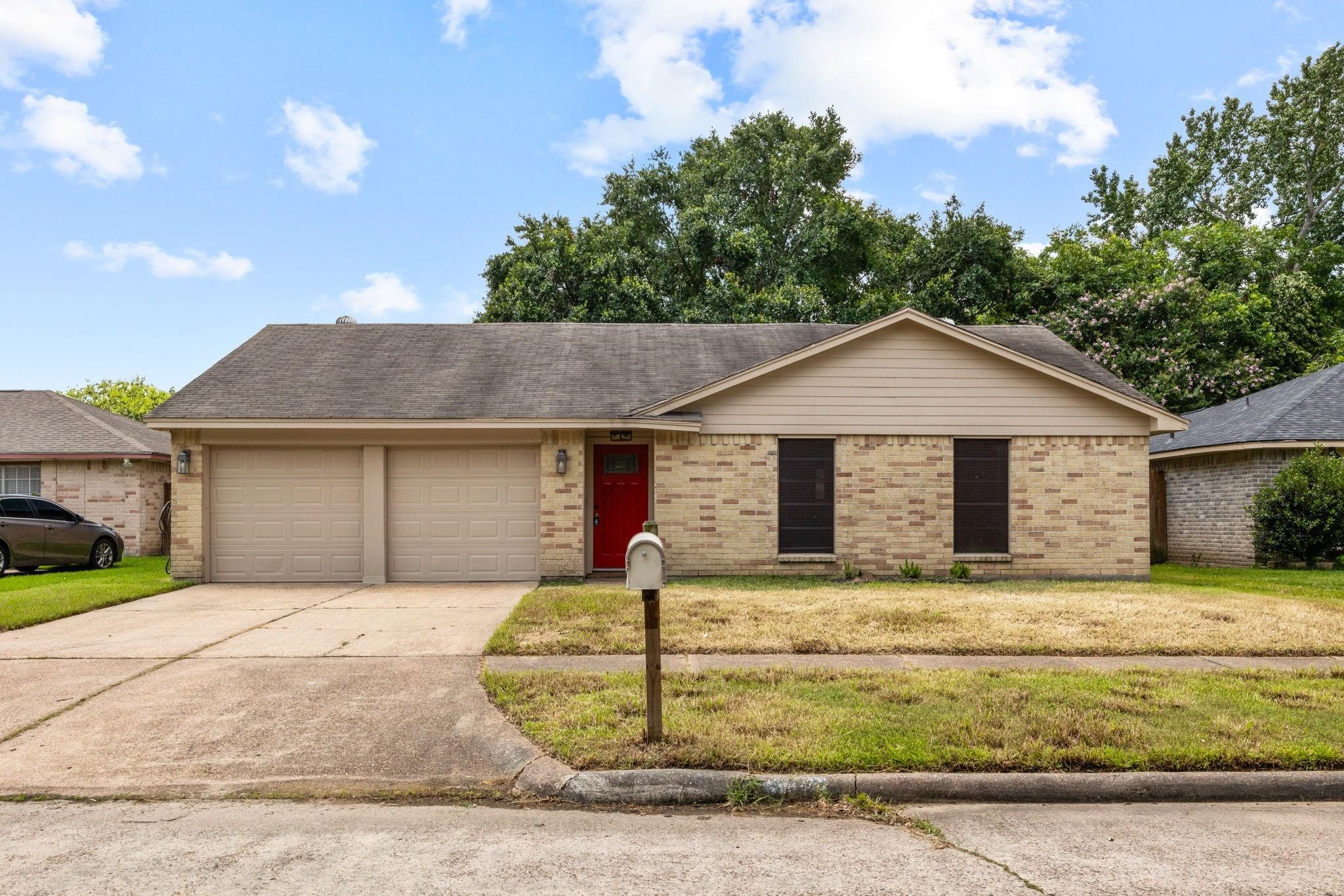 8122 Swan Meadow Lane Property Photo 1