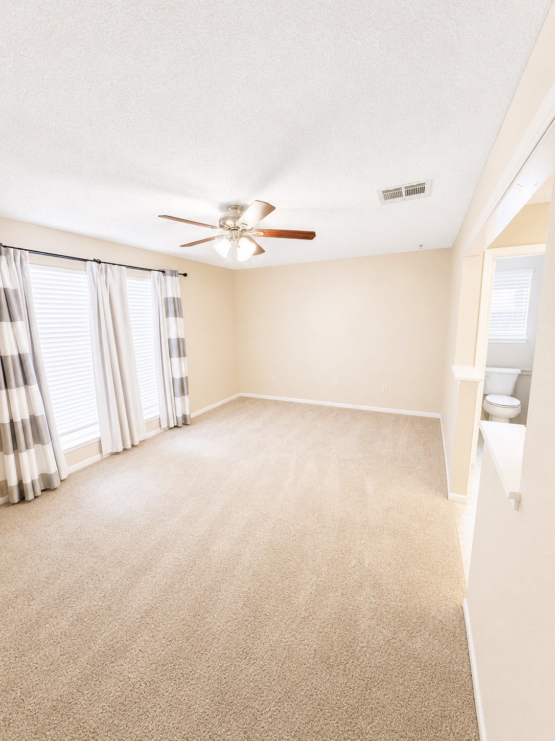 2239 Highland Hills Drive Property Photo 13