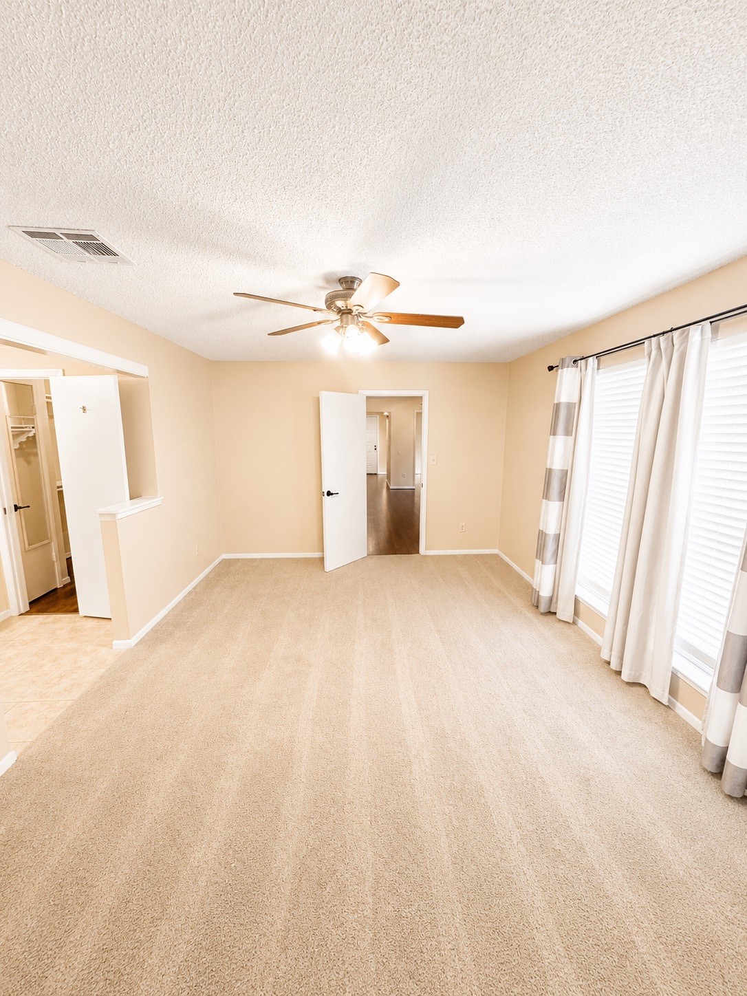 2239 Highland Hills Drive Property Photo 14