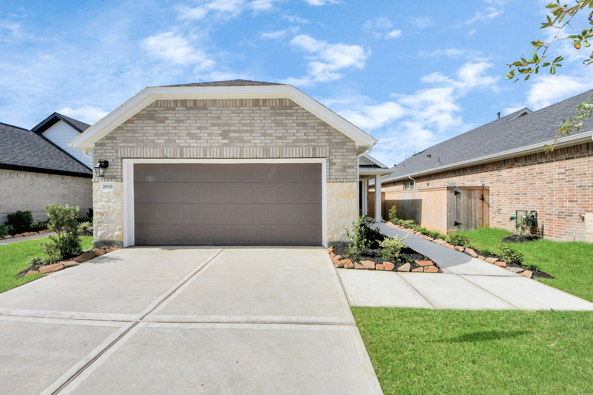 20926 Carob Tree Lane Property Photo 1