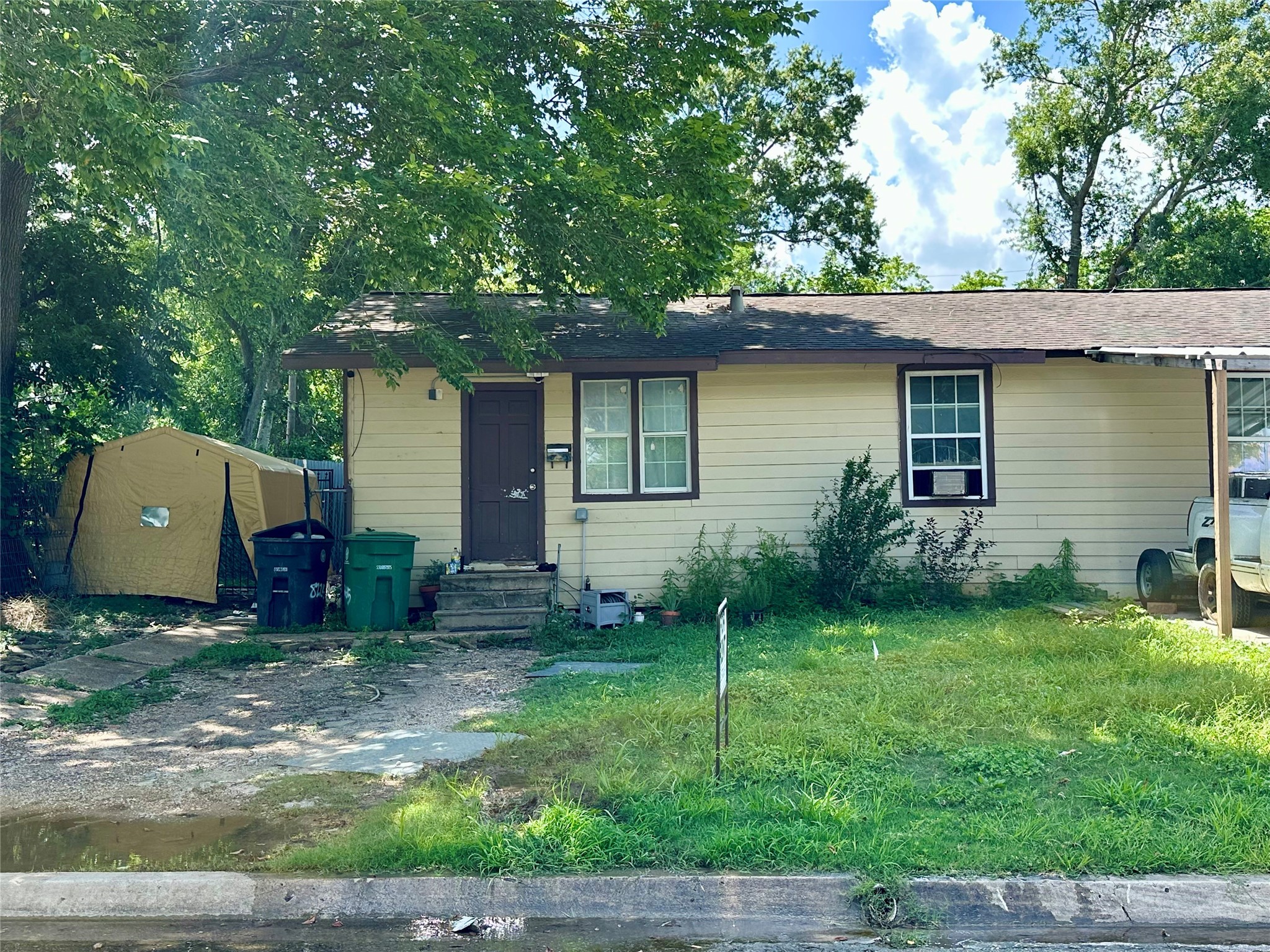 8225 Garland Street Property Photo 1