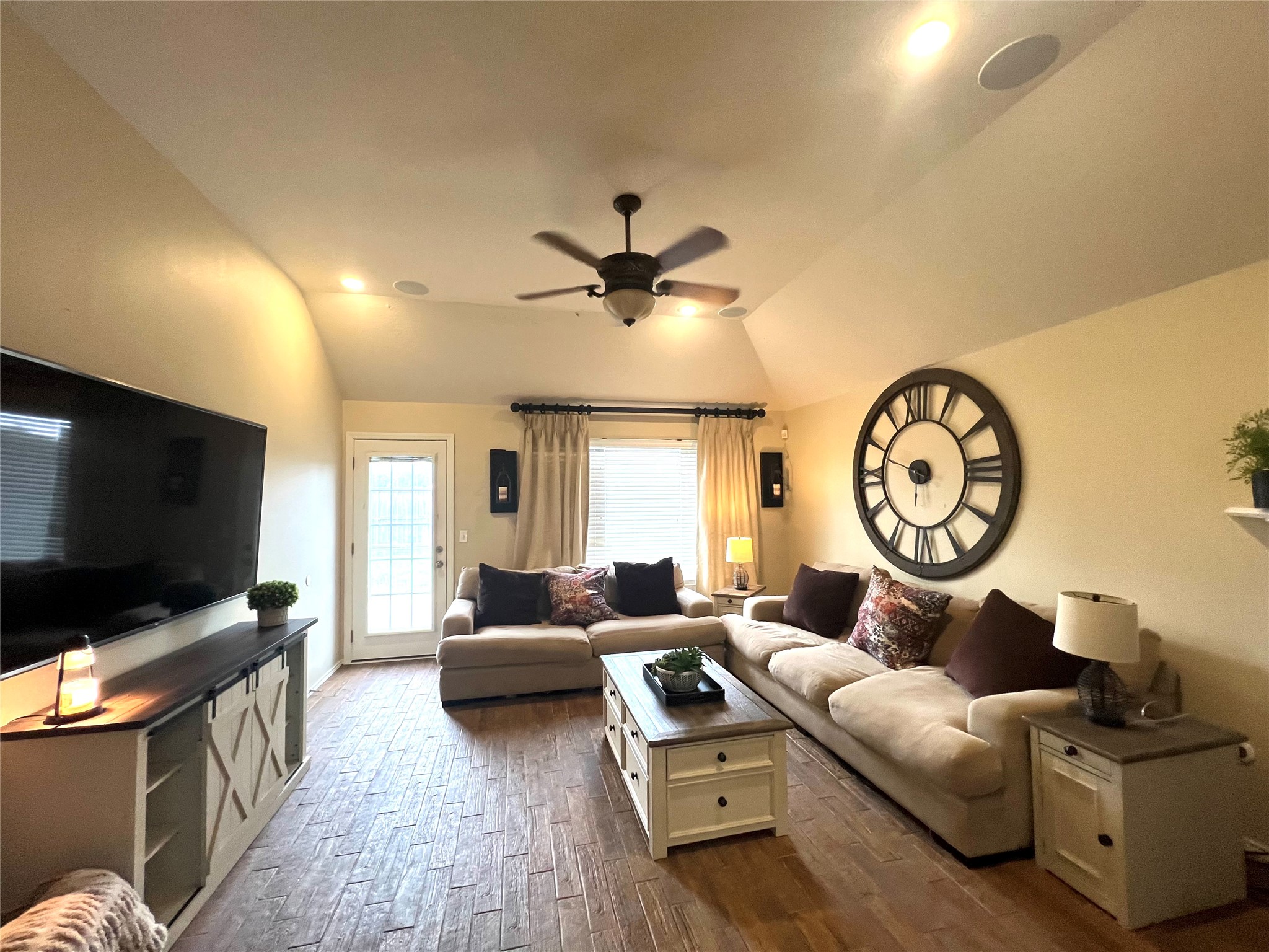 2102 Louetta Spring Drive Property Photo 7