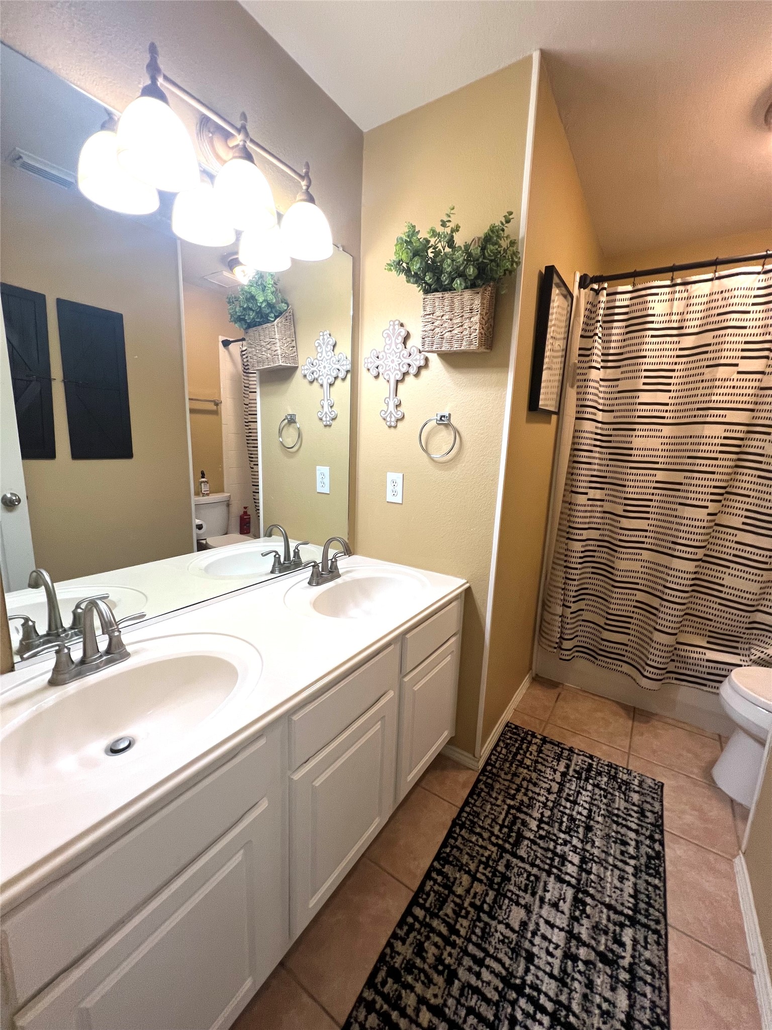 2102 Louetta Spring Drive Property Photo 17