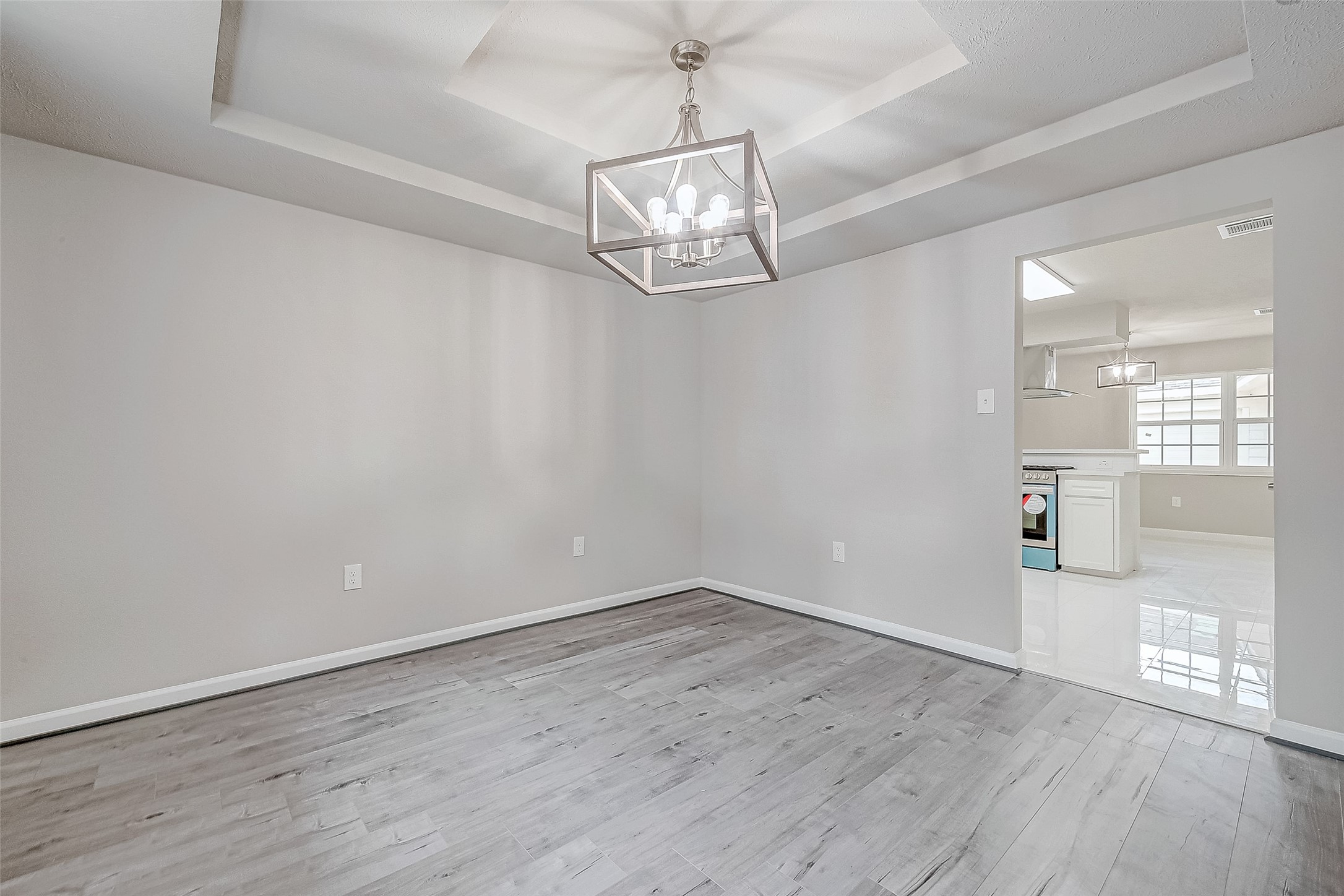 5622 Valkeith Drive Property Photo 10
