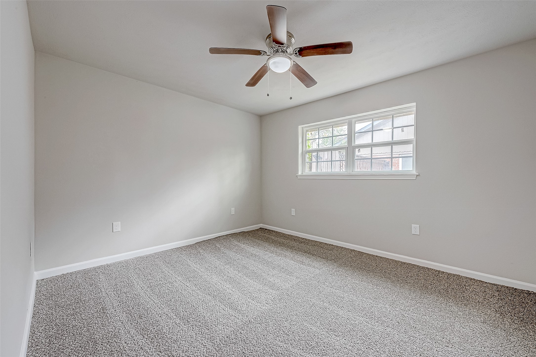5622 Valkeith Drive Property Photo 27