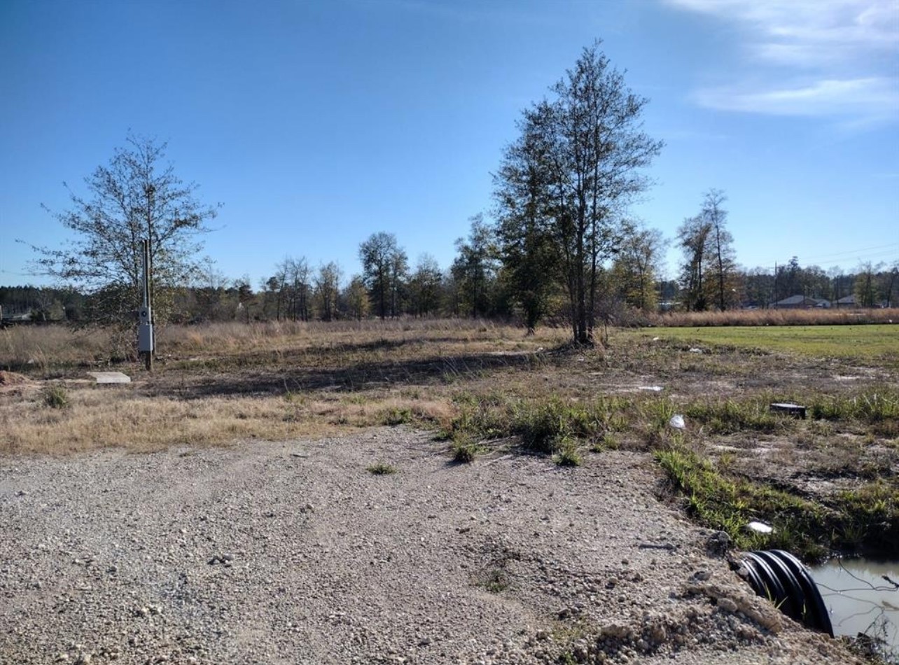 214 County Road 3556 Property Photo 1
