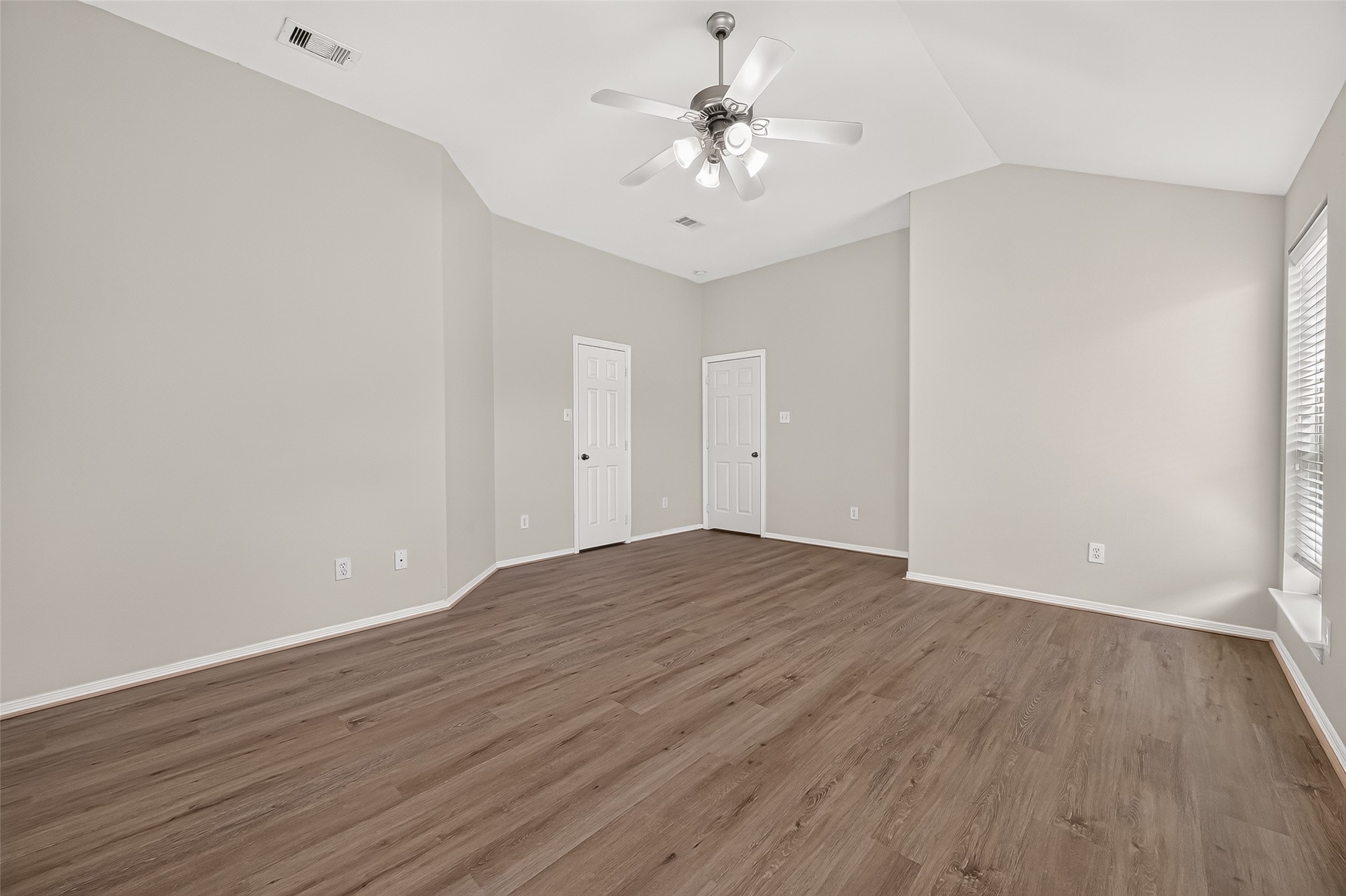 6015 Ida Rose Court Property Photo 14
