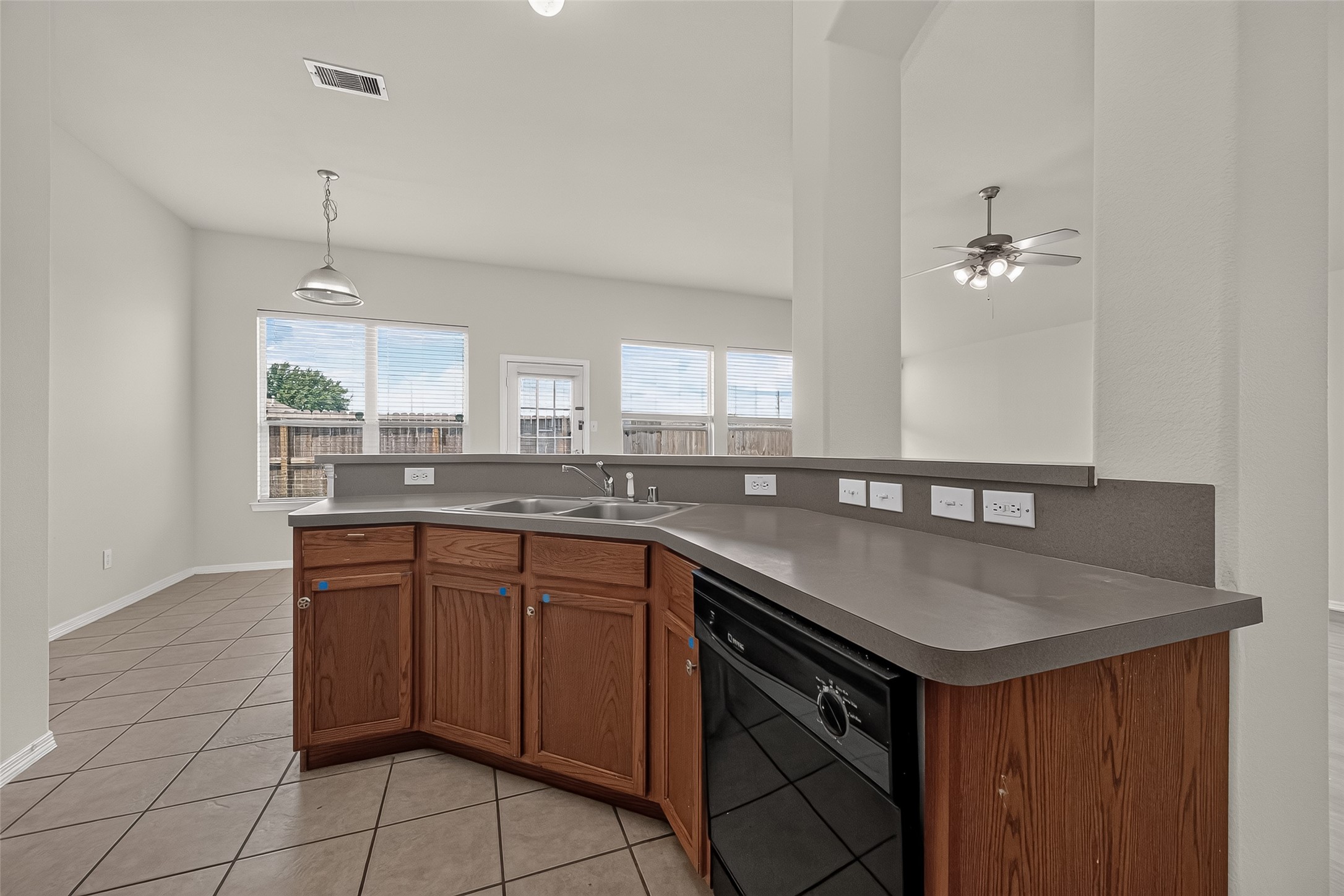 6015 Ida Rose Court Property Photo 23