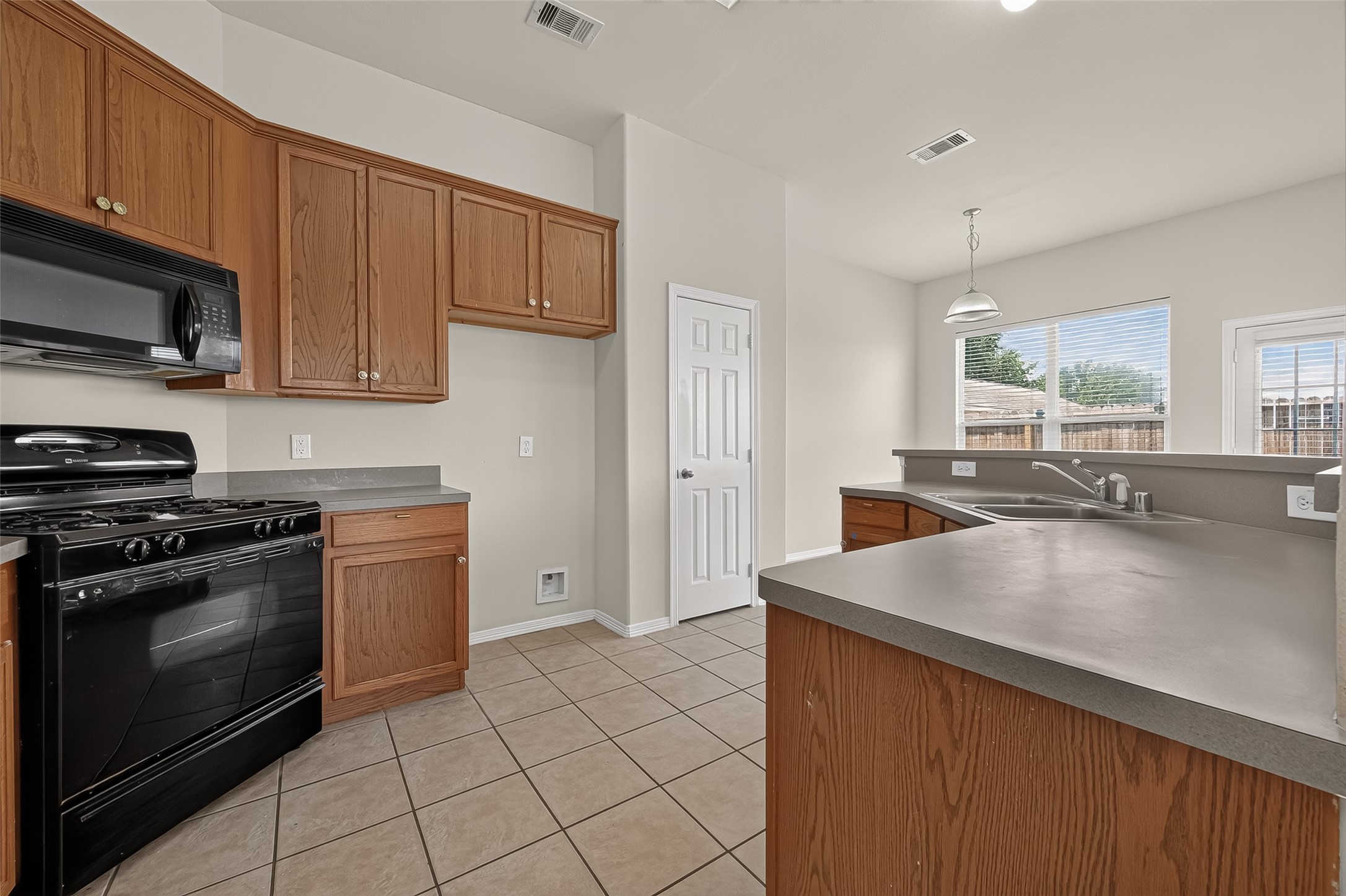 6015 Ida Rose Court Property Photo 26