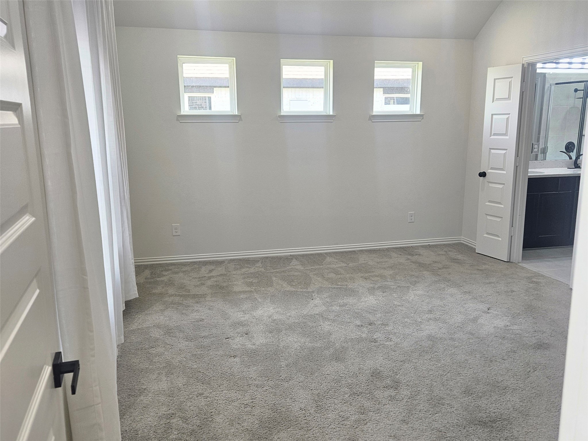 15019 Crown Manor Drive Property Photo 12
