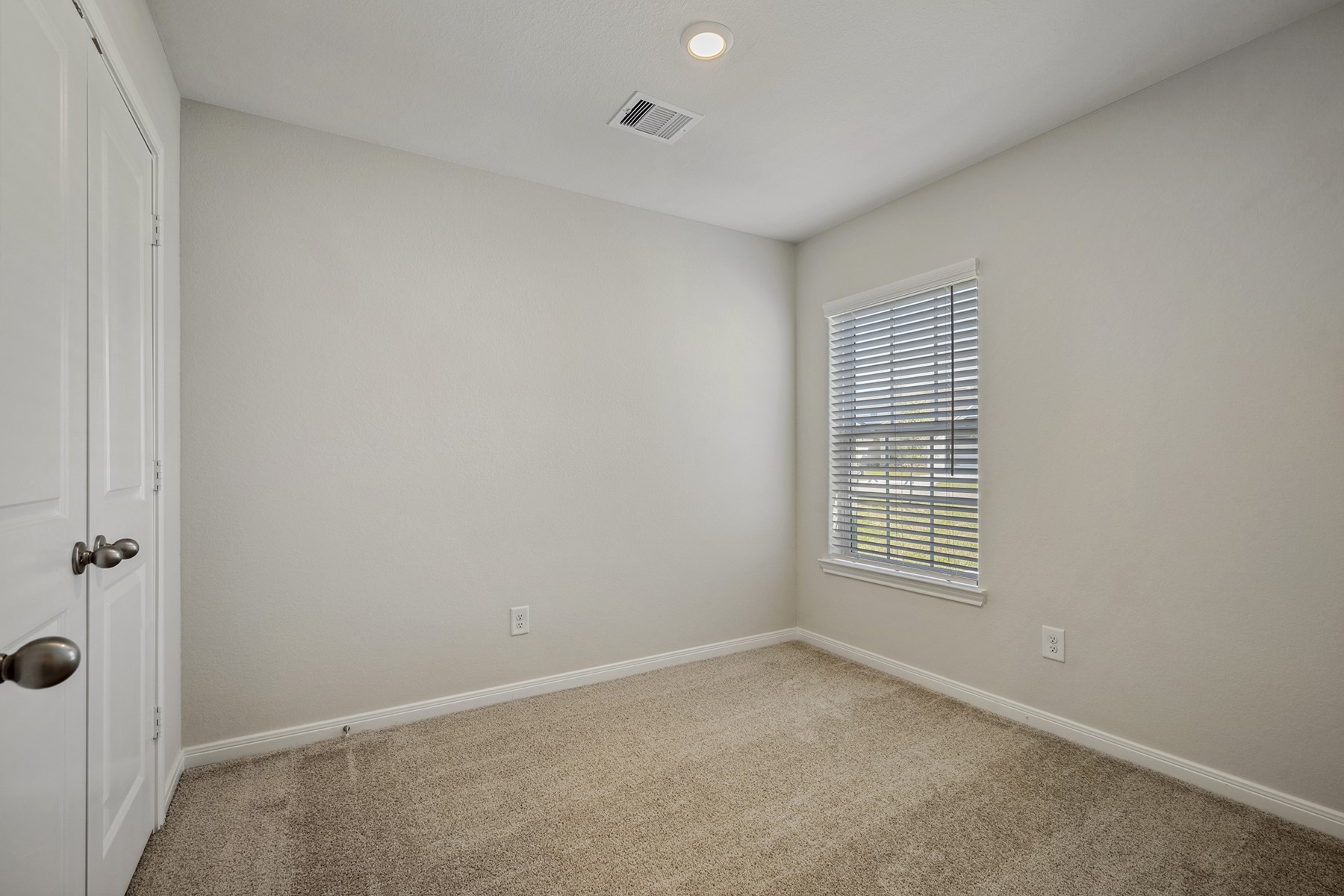 10402 Red Cardinal Drive Property Photo 16