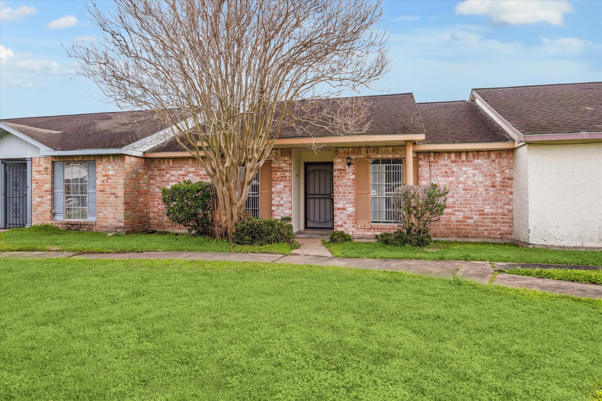 6827 Chasewood Drive Property Photo 1