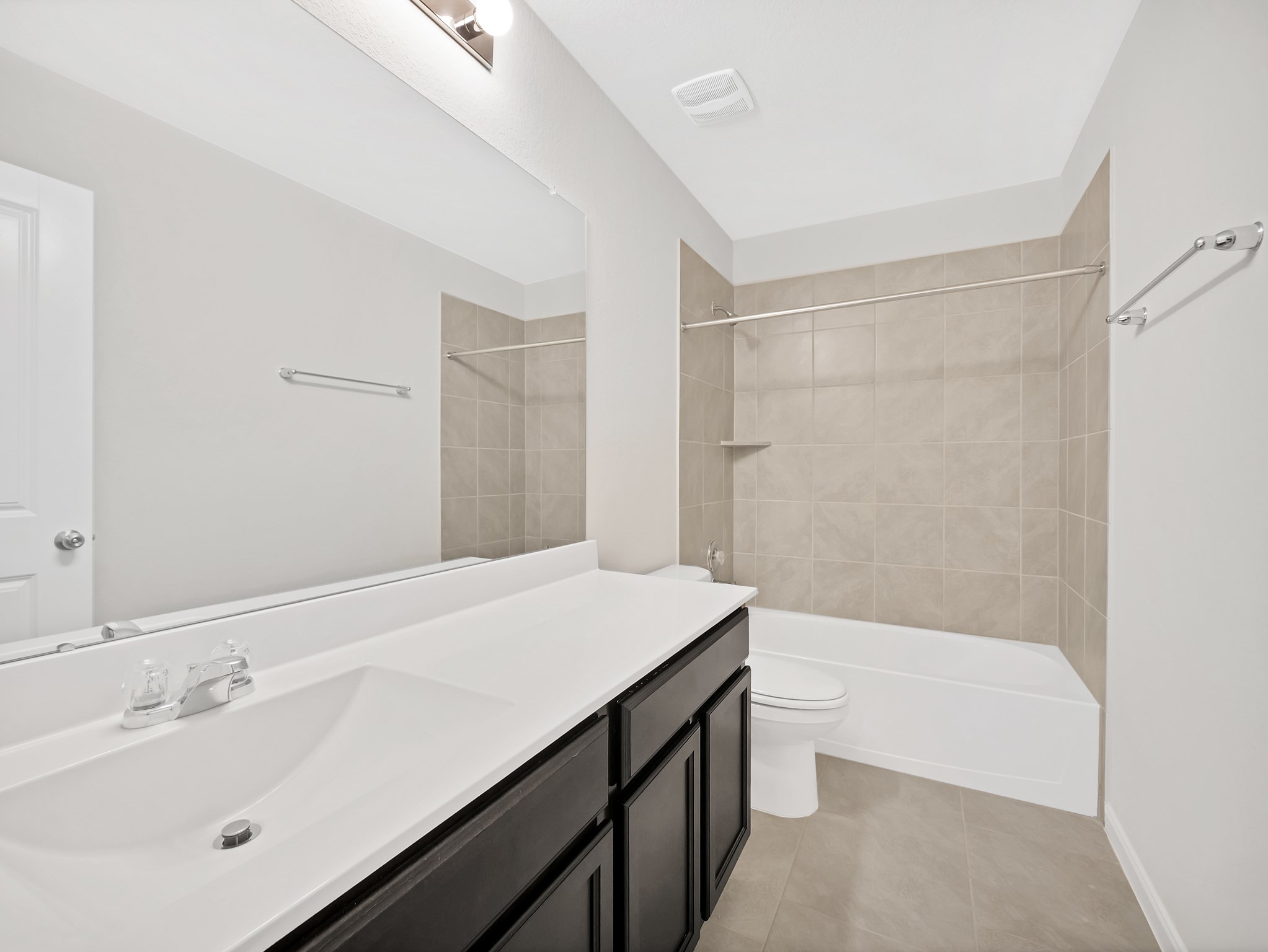 29714 Breakwater Drive Property Photo 7