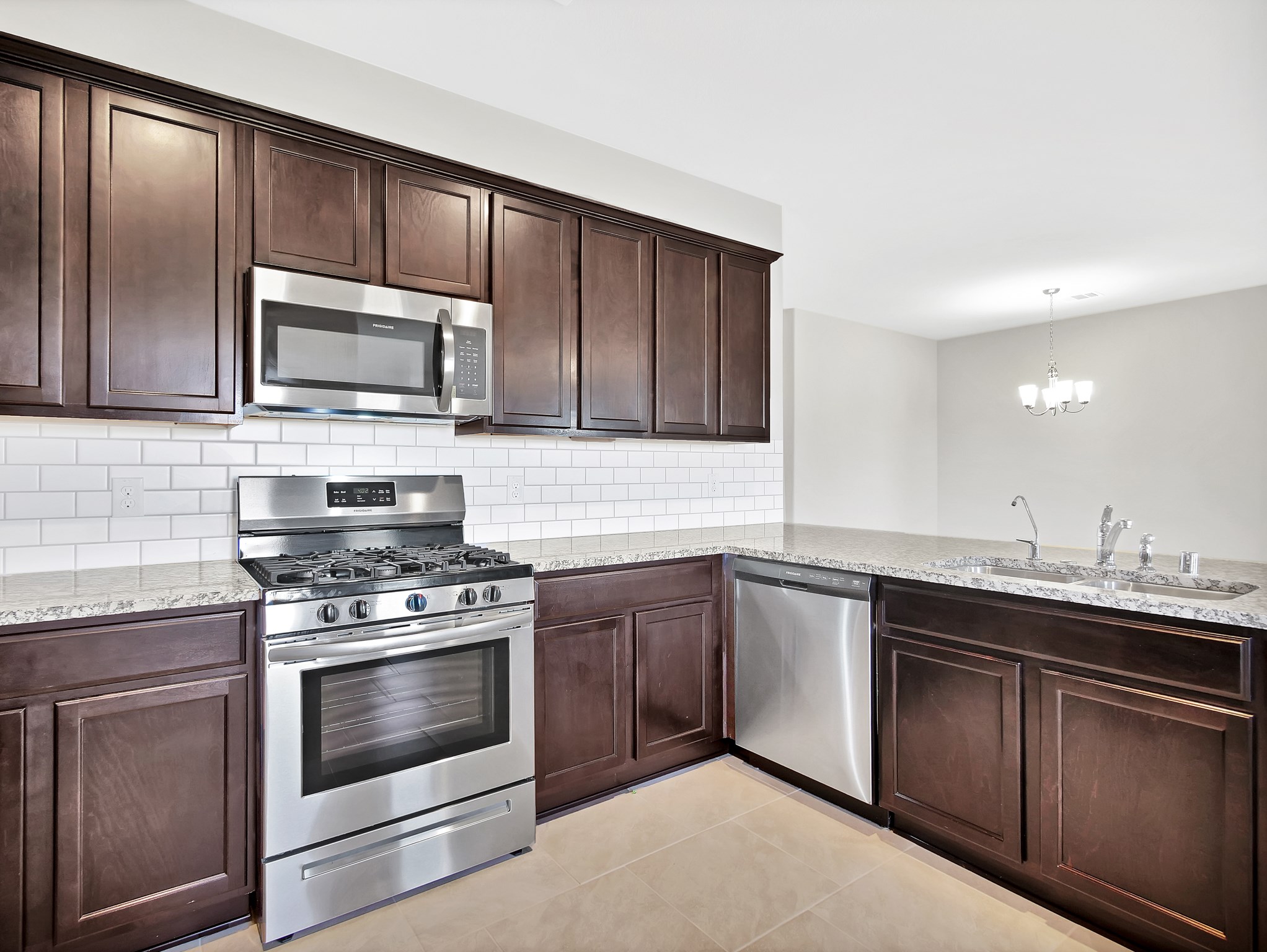 29714 Breakwater Drive Property Photo 16