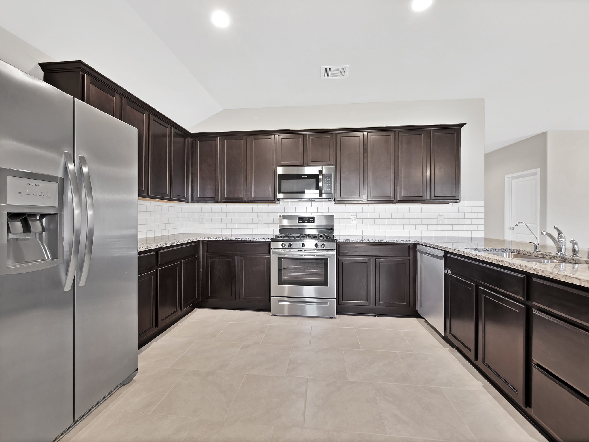 29714 Breakwater Drive Property Photo 17