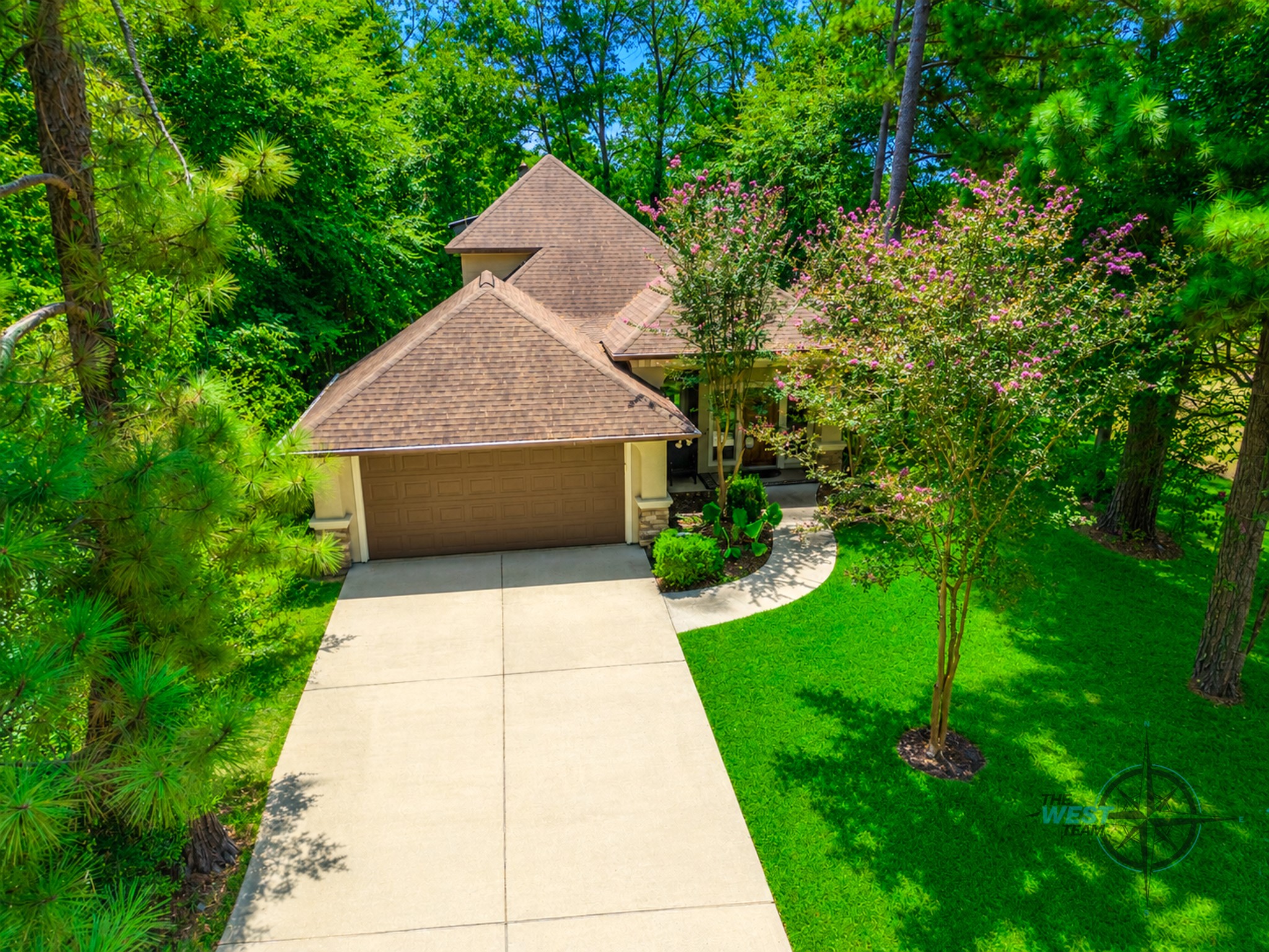 3302 Dunes Circle Property Photo 1