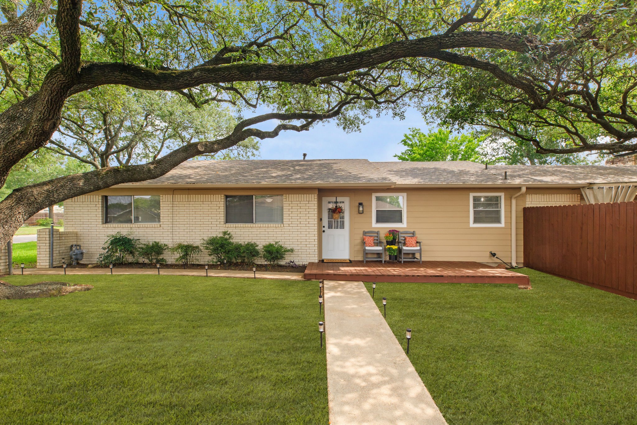 3902 Stillmeadow Drive Property Photo 1