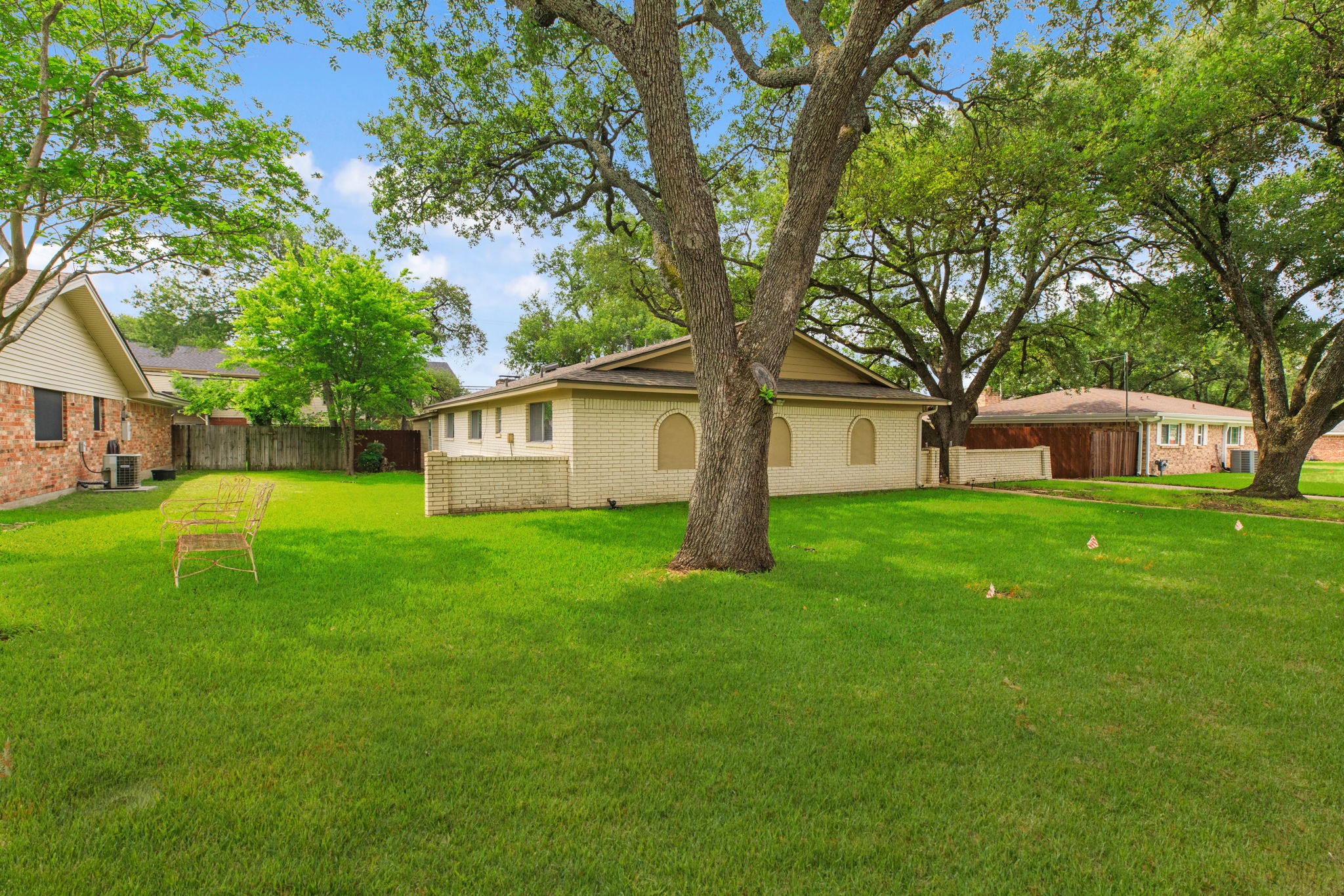 3902 Stillmeadow Drive Property Photo 30