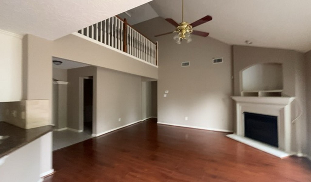 1702 Whispering Forest Drive Property Photo 4