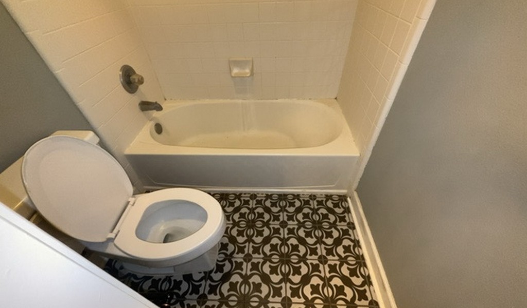 1702 Whispering Forest Drive Property Photo 17