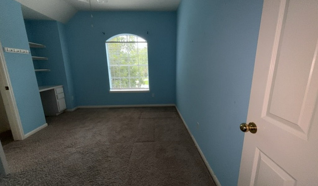 1702 Whispering Forest Drive Property Photo 19