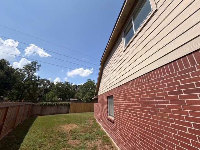 1702 Whispering Forest Drive Property Photo 25