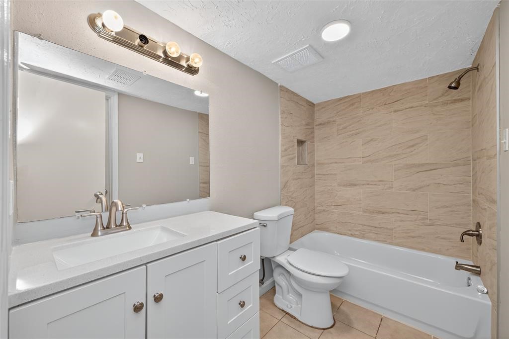 12307 W Village Drive A Property Photo 5