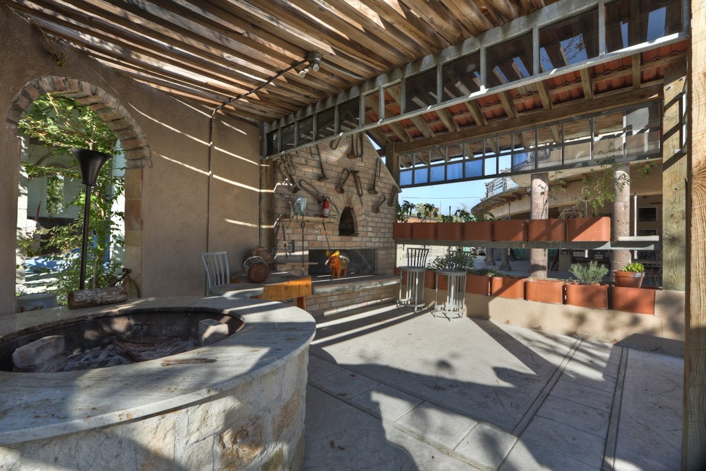 614 Pine Gully Road Loft Property Photo 15