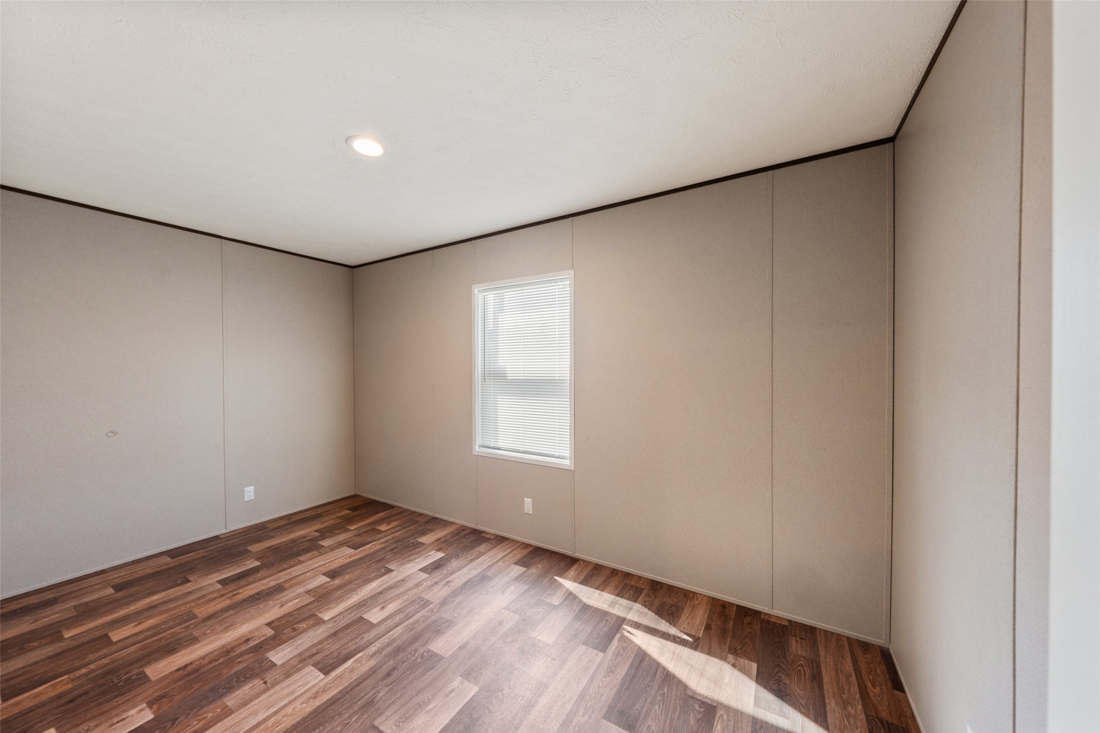 283 W Lone Oak Property Photo 17