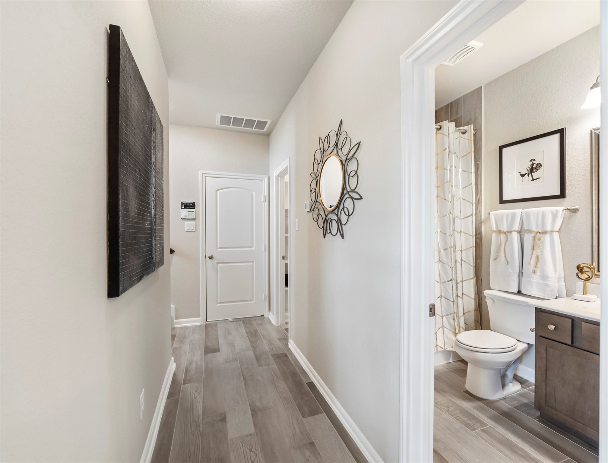 21135 Medina River Drive Property Photo 14