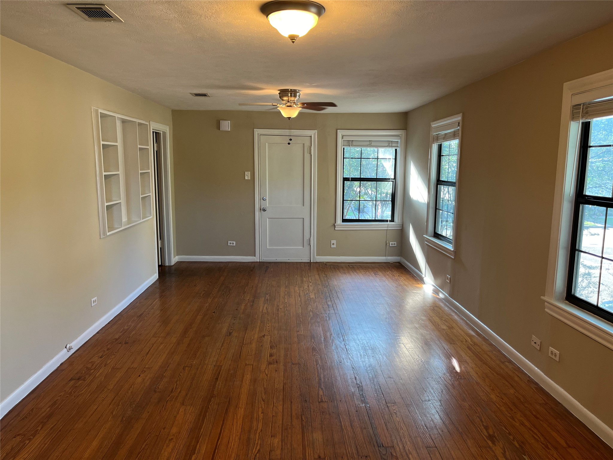 2115 Holman Street Property Photo 5
