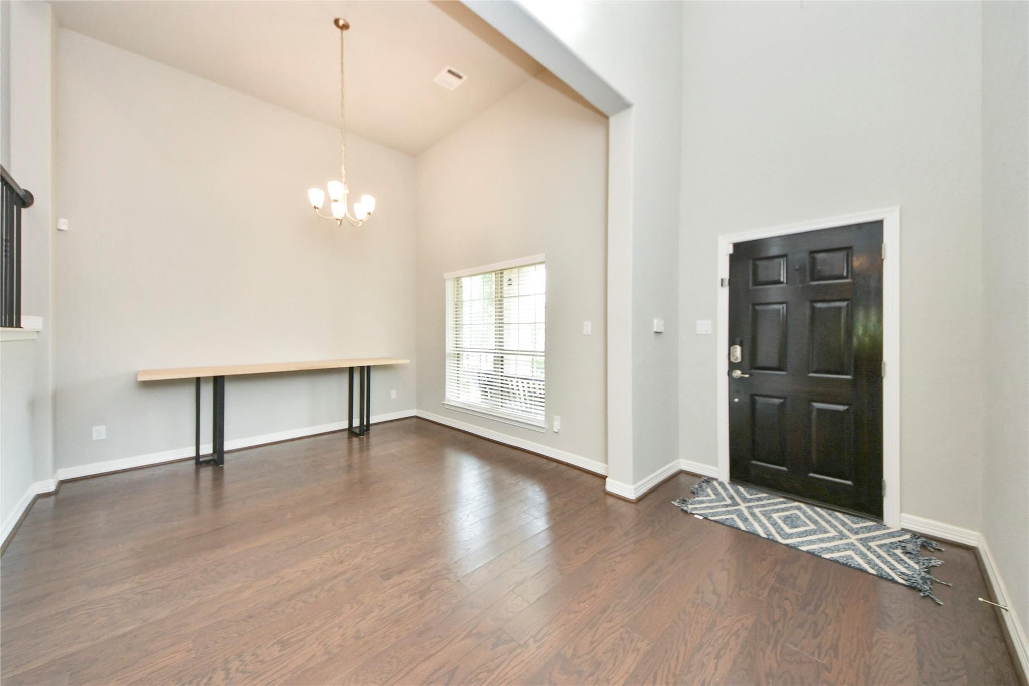 120 Chestnut Run Court Property Photo 6