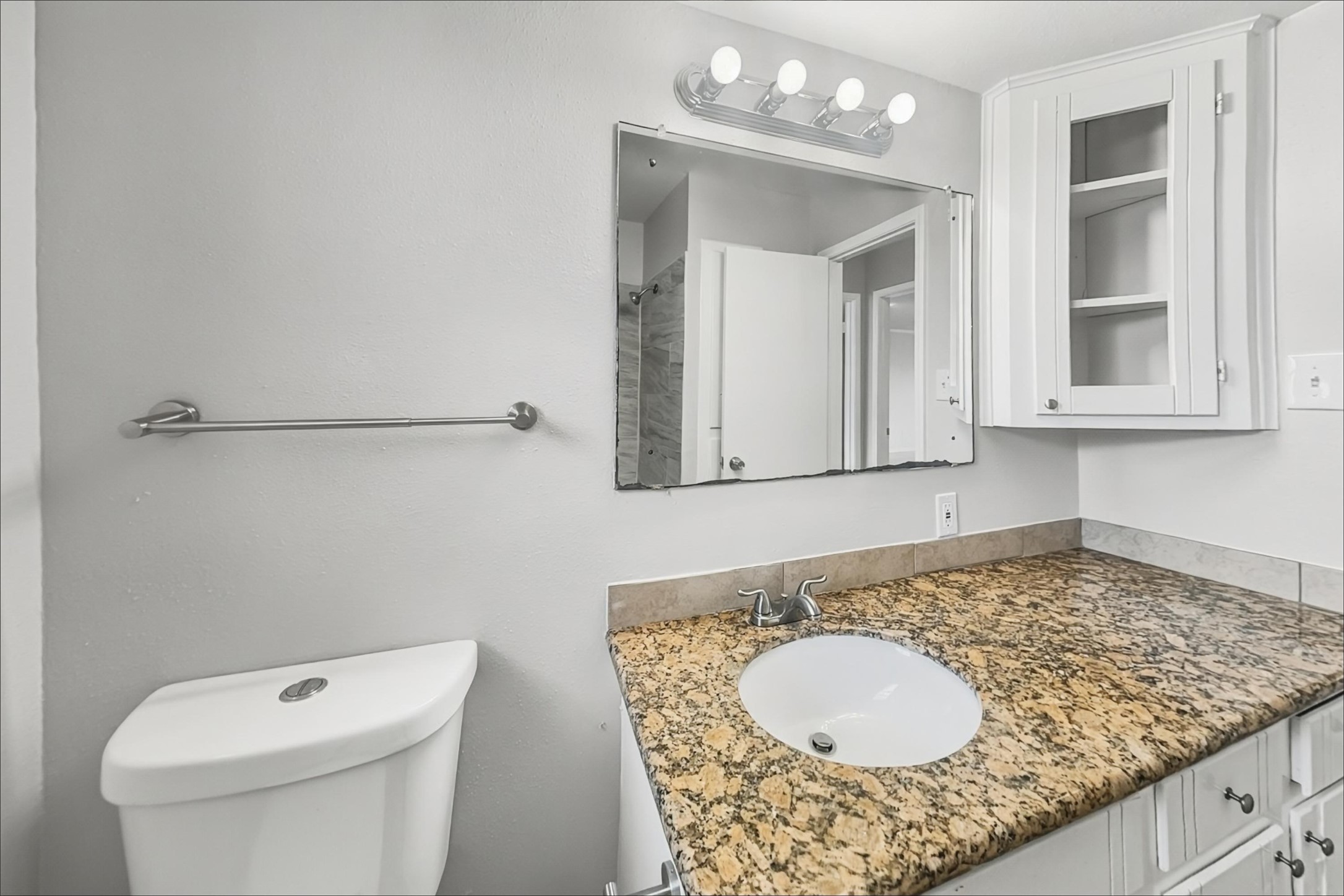 9619 Guest Street Property Photo 12
