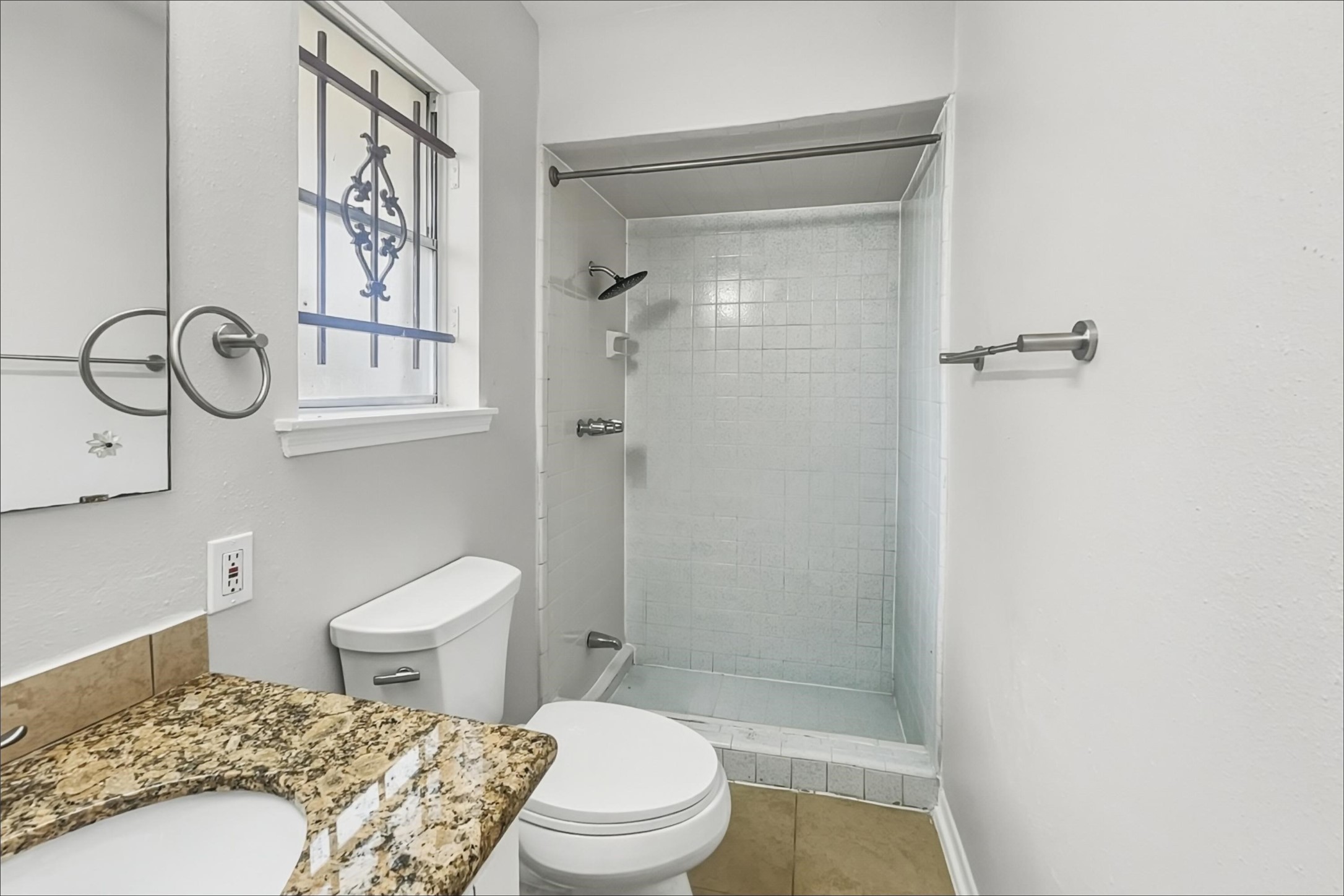 9619 Guest Street Property Photo 16