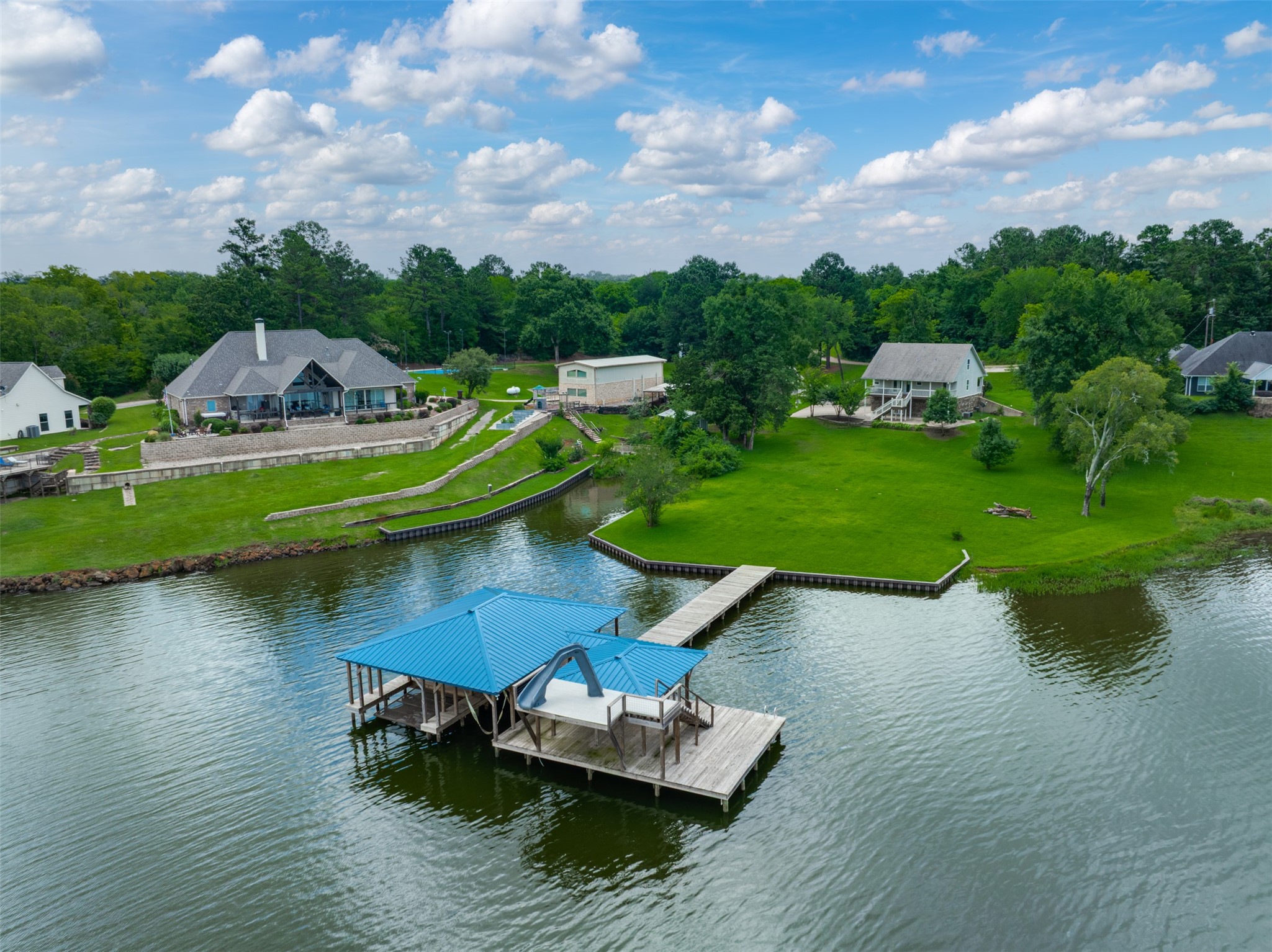 170 County Road 3515 Property Photo 1