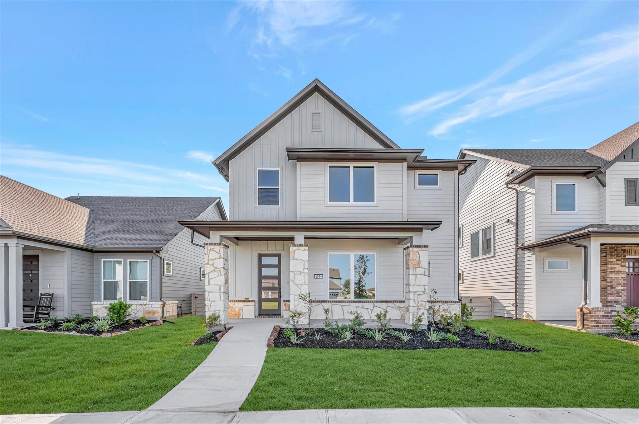 5514 Blackcurrant Road Property Photo 2