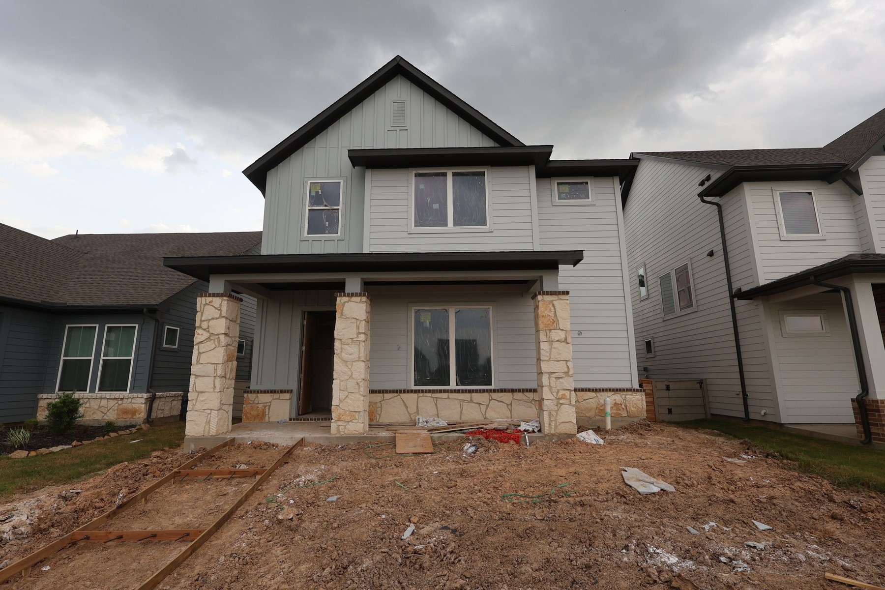 5514 Blackcurrant Road Property Photo 6