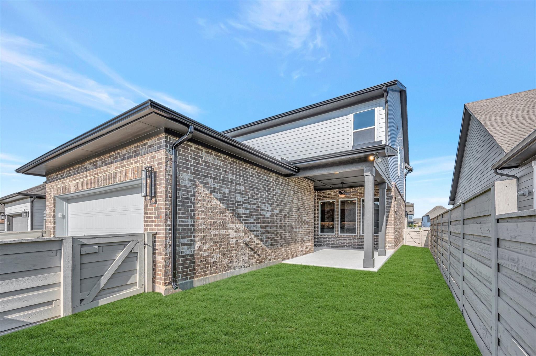 5514 Blackcurrant Road Property Photo 6