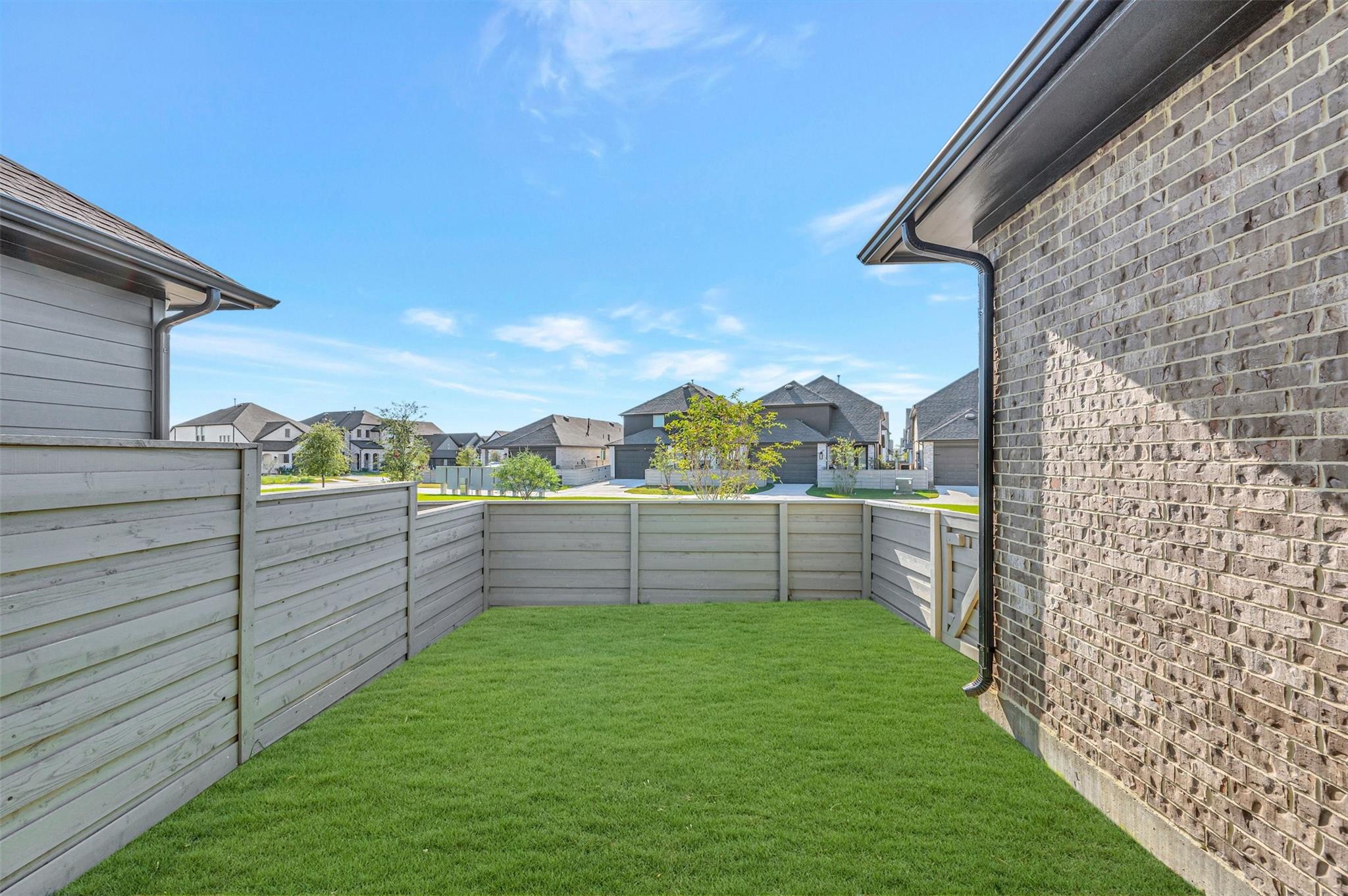 5514 Blackcurrant Road Property Photo 7