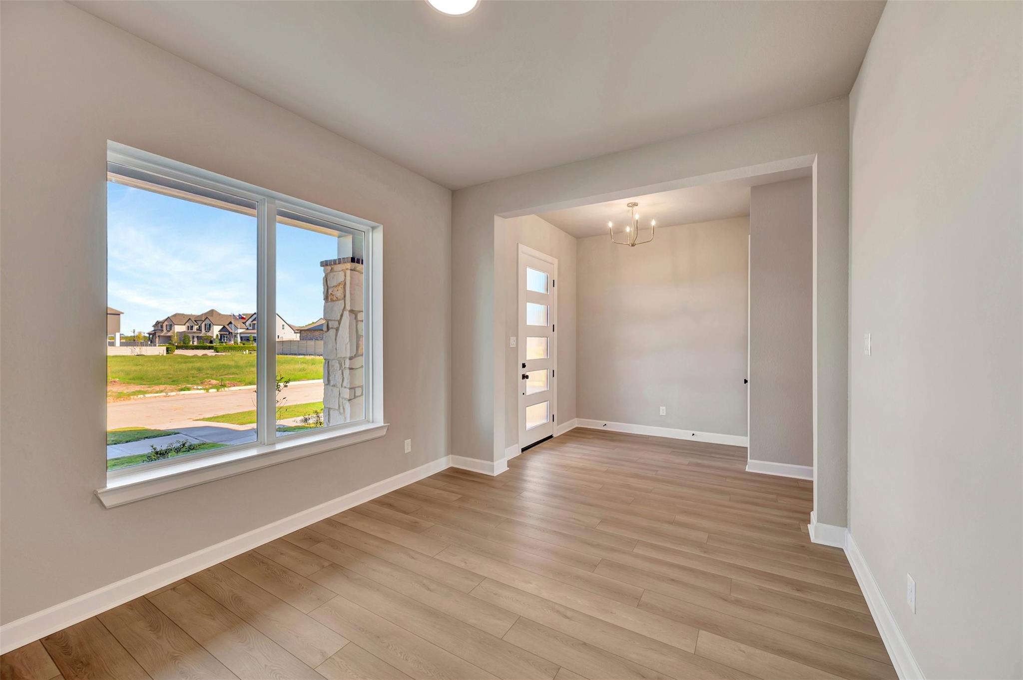 5514 Blackcurrant Road Property Photo 15