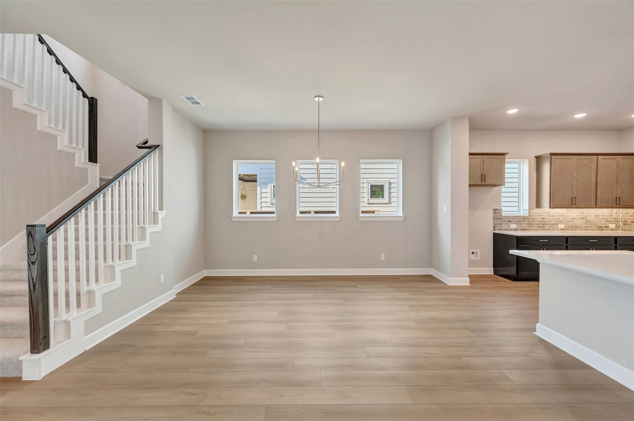 5514 Blackcurrant Road Property Photo 26