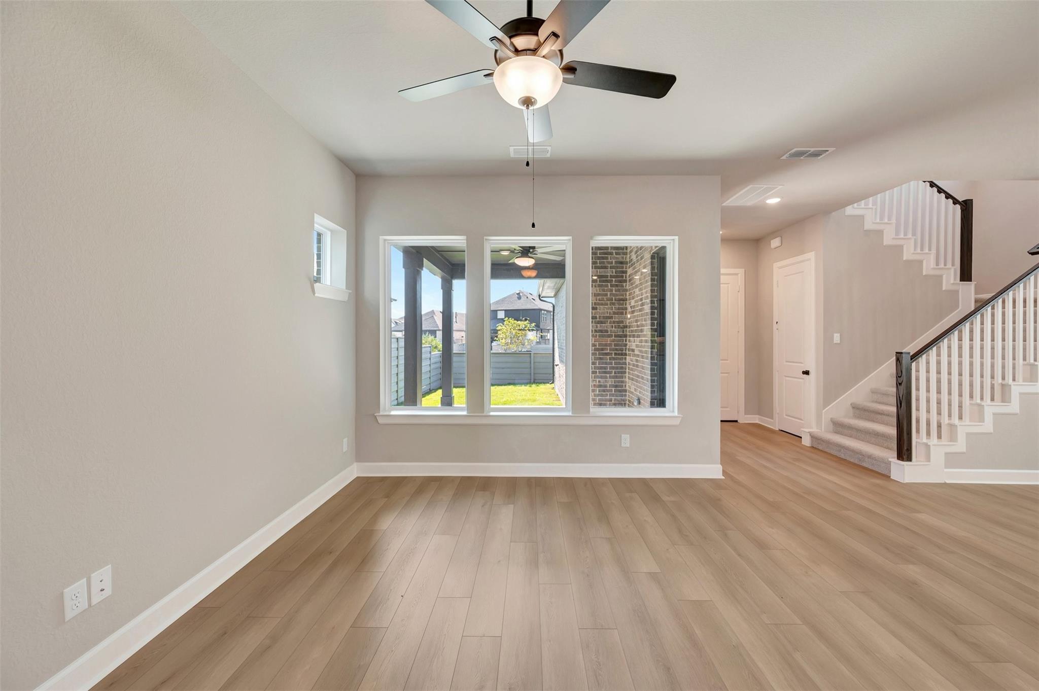 5514 Blackcurrant Road Property Photo 28