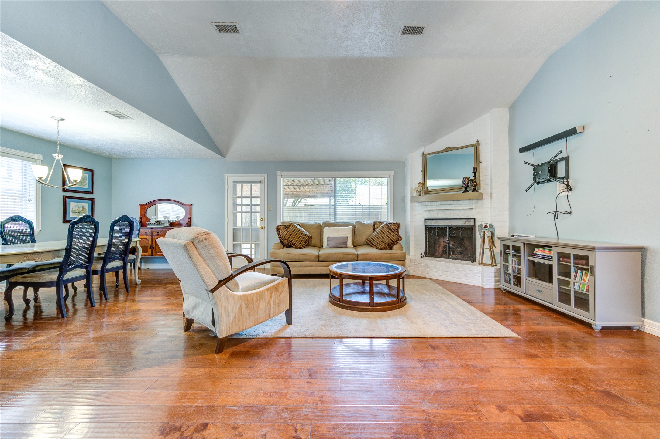 13323 Shaft Drive Property Photo 3