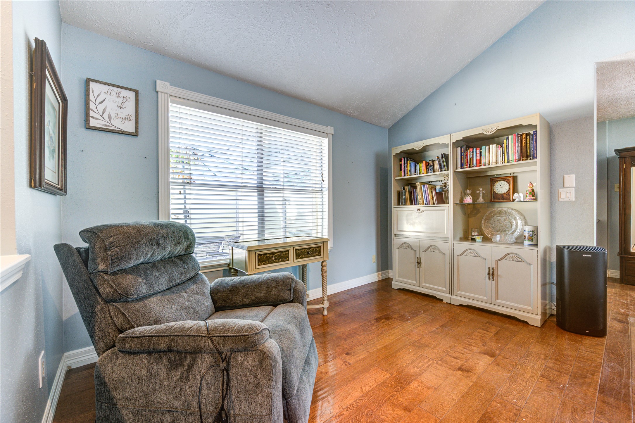 13323 Shaft Drive Property Photo 4