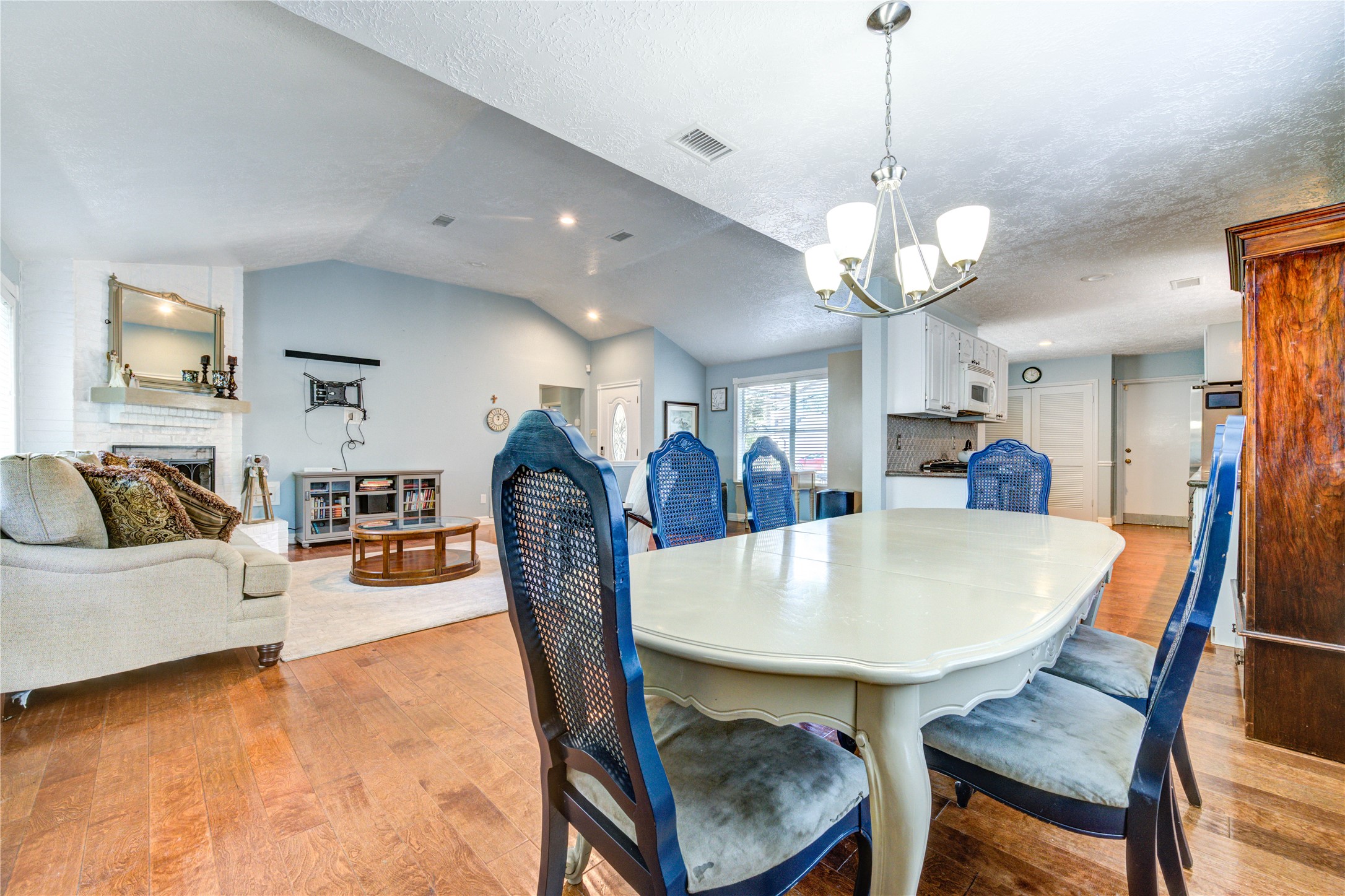 13323 Shaft Drive Property Photo 5